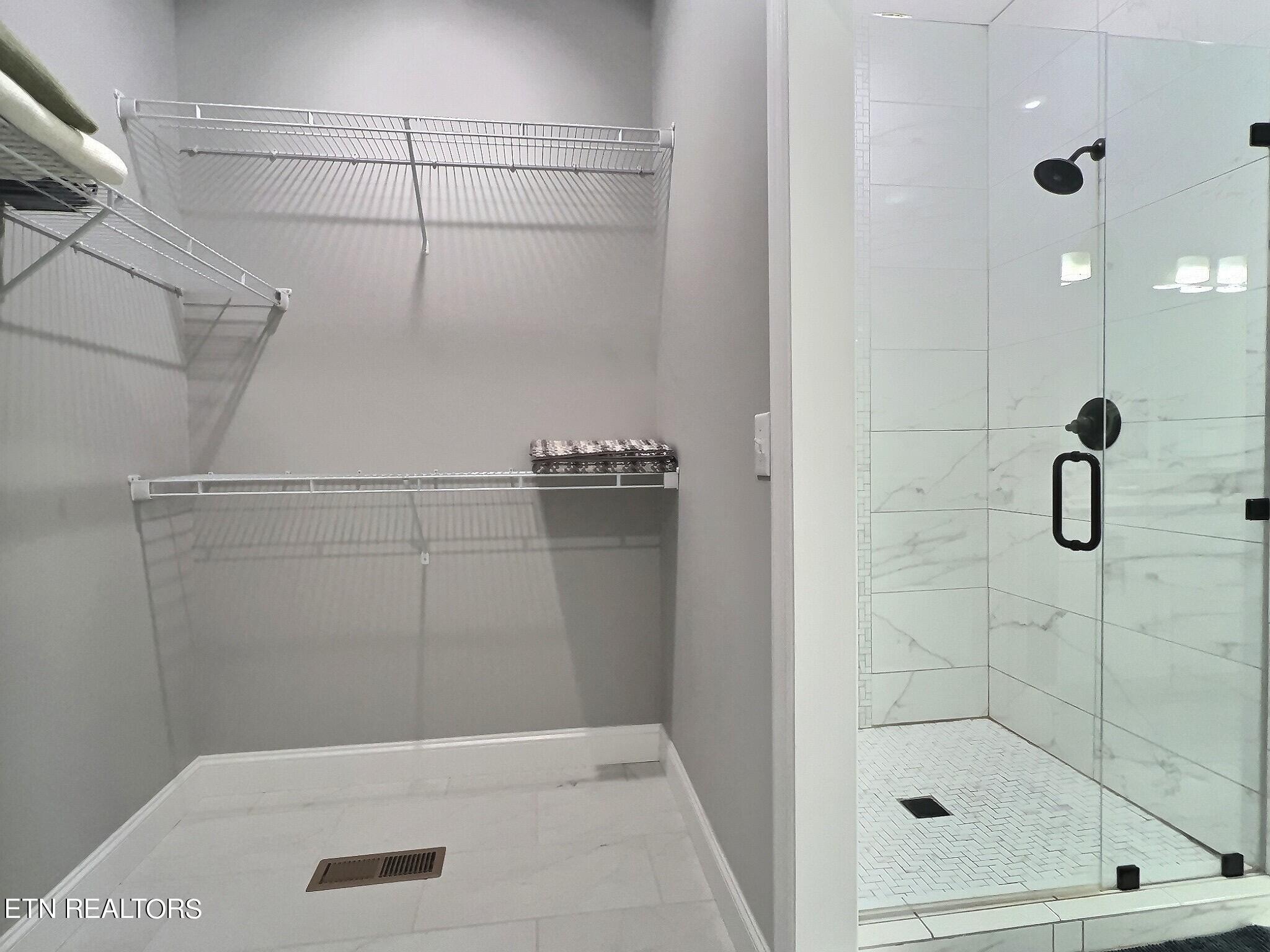 623 Lindsay Mill Circle, 2