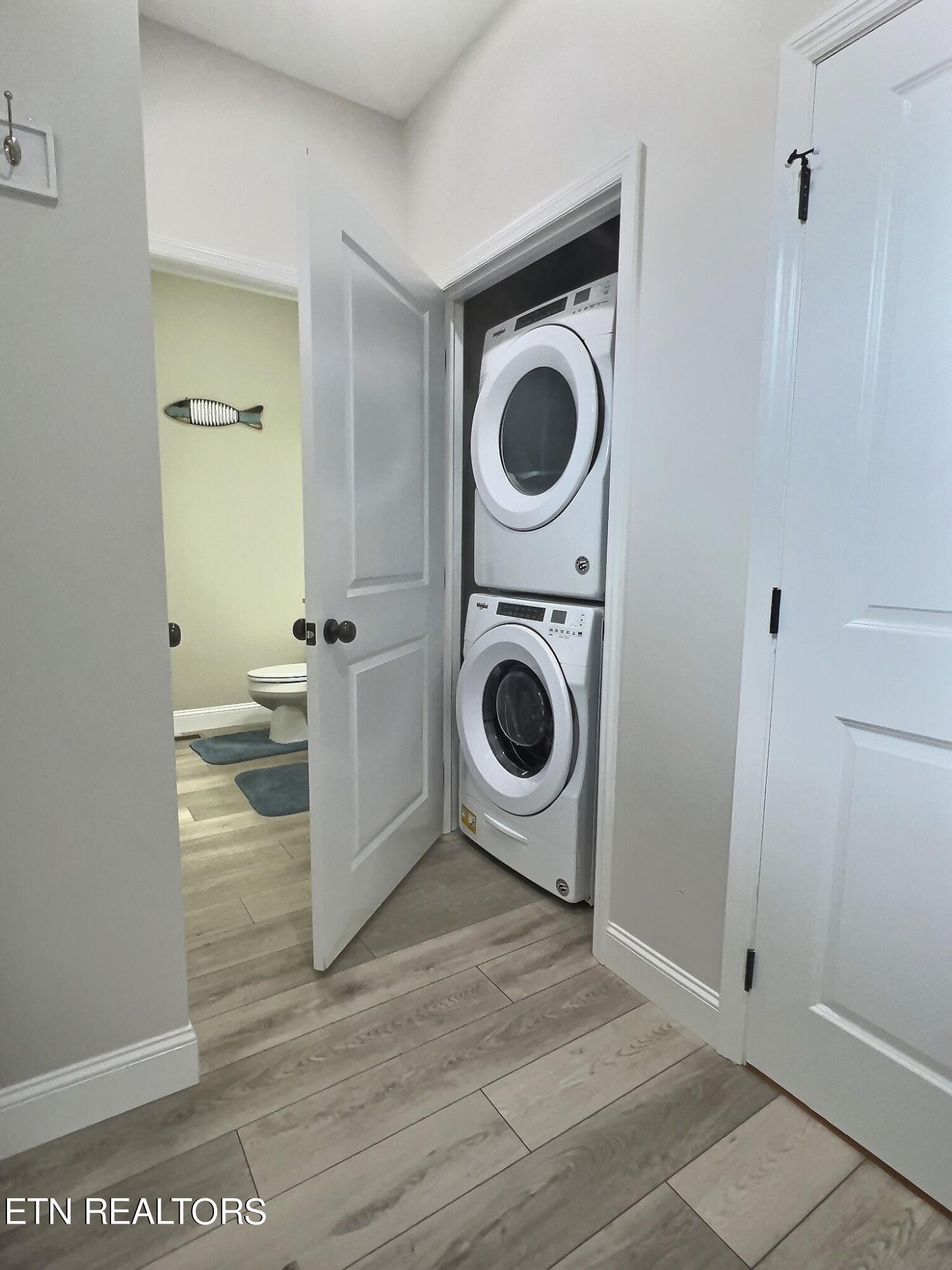 623 Lindsay Mill Circle, 2