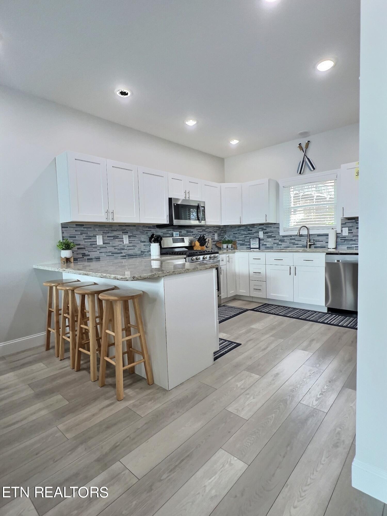 623 Lindsay Mill Circle, 2