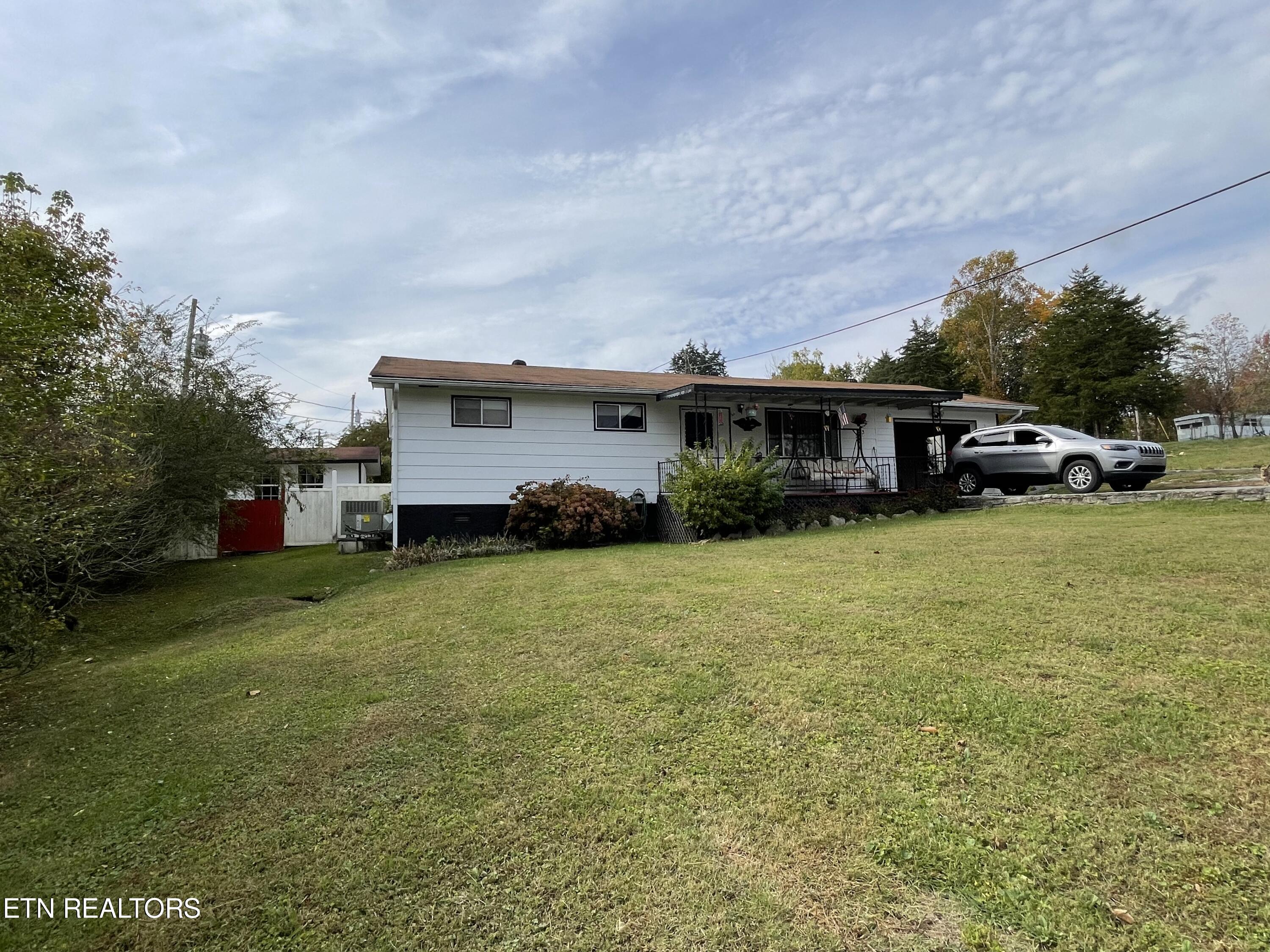 188 Moonview Drive, LaFollette