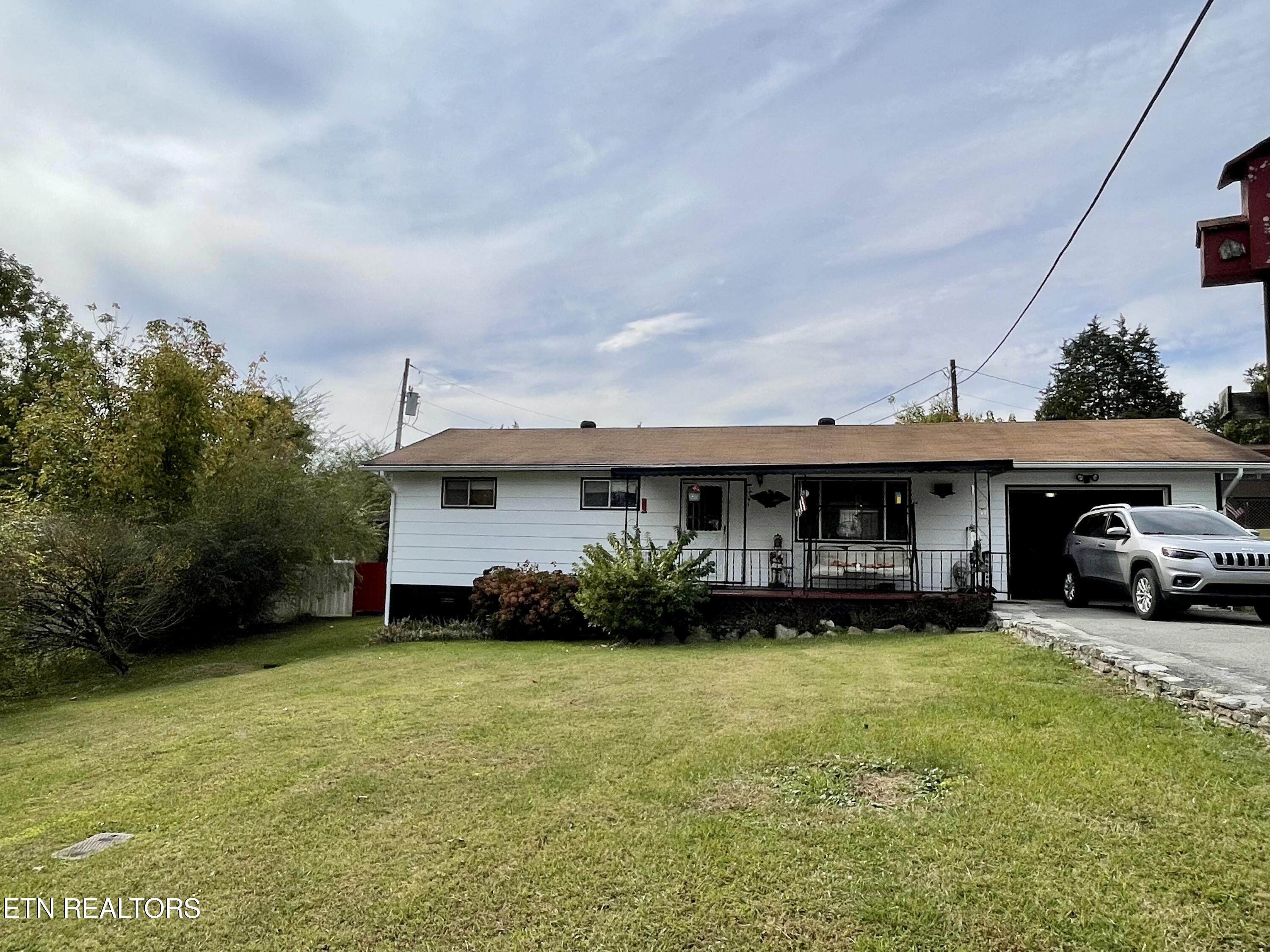 188 Moonview Drive, LaFollette