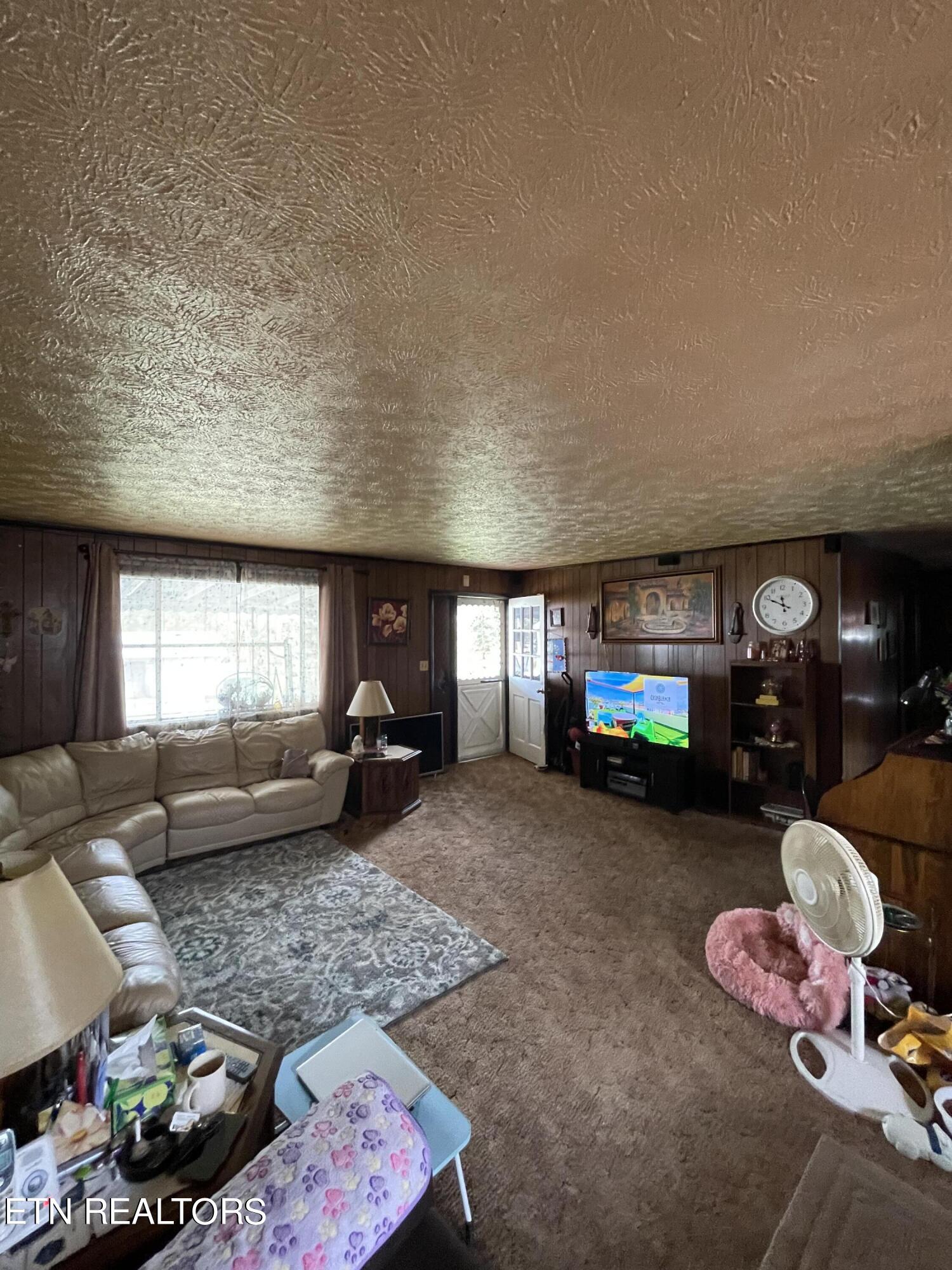 188 Moonview Drive, LaFollette