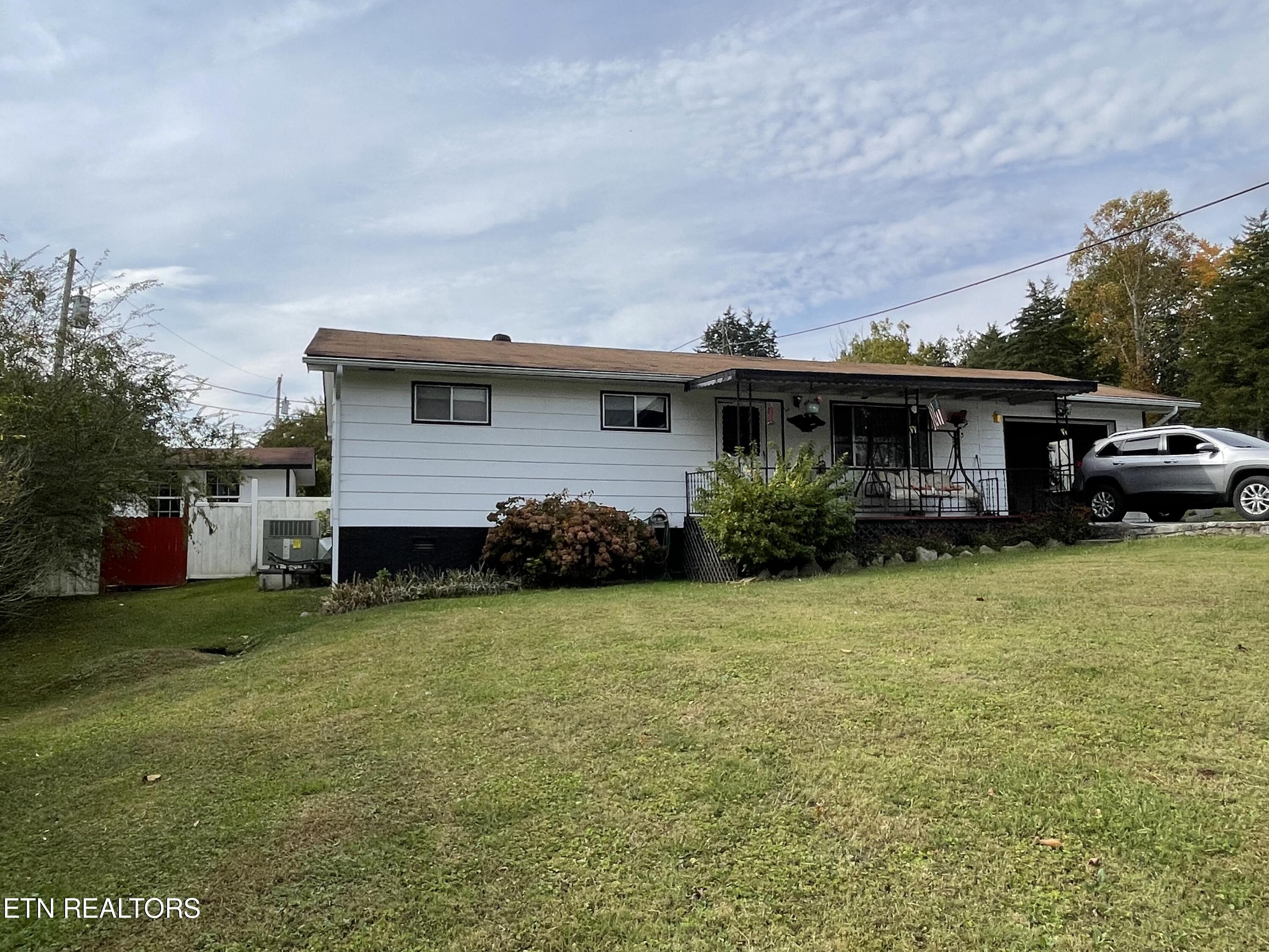 188 Moonview Drive, LaFollette