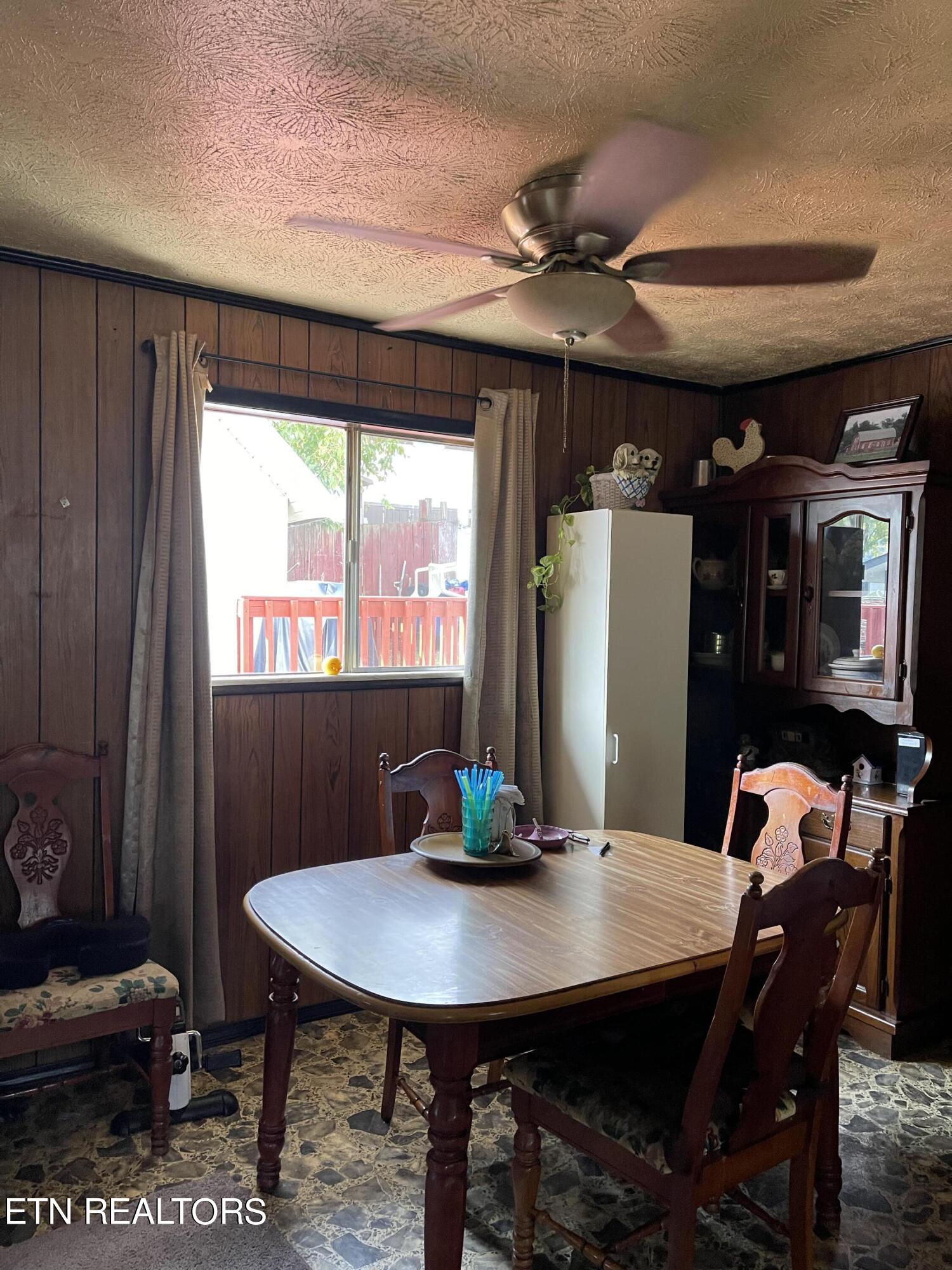 188 Moonview Drive, LaFollette