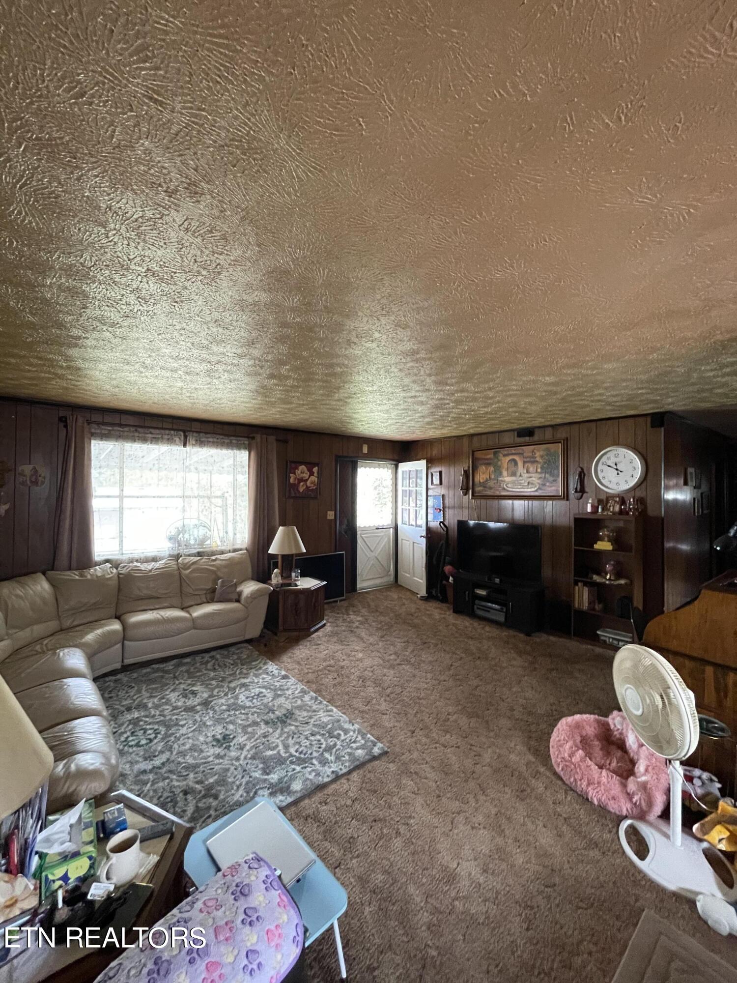 188 Moonview Drive, LaFollette