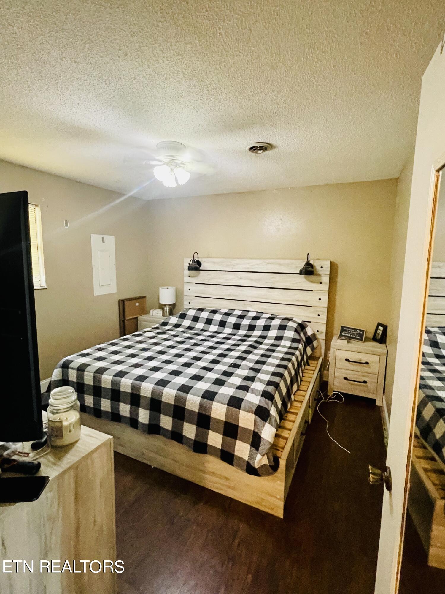 478 Elkins Rd