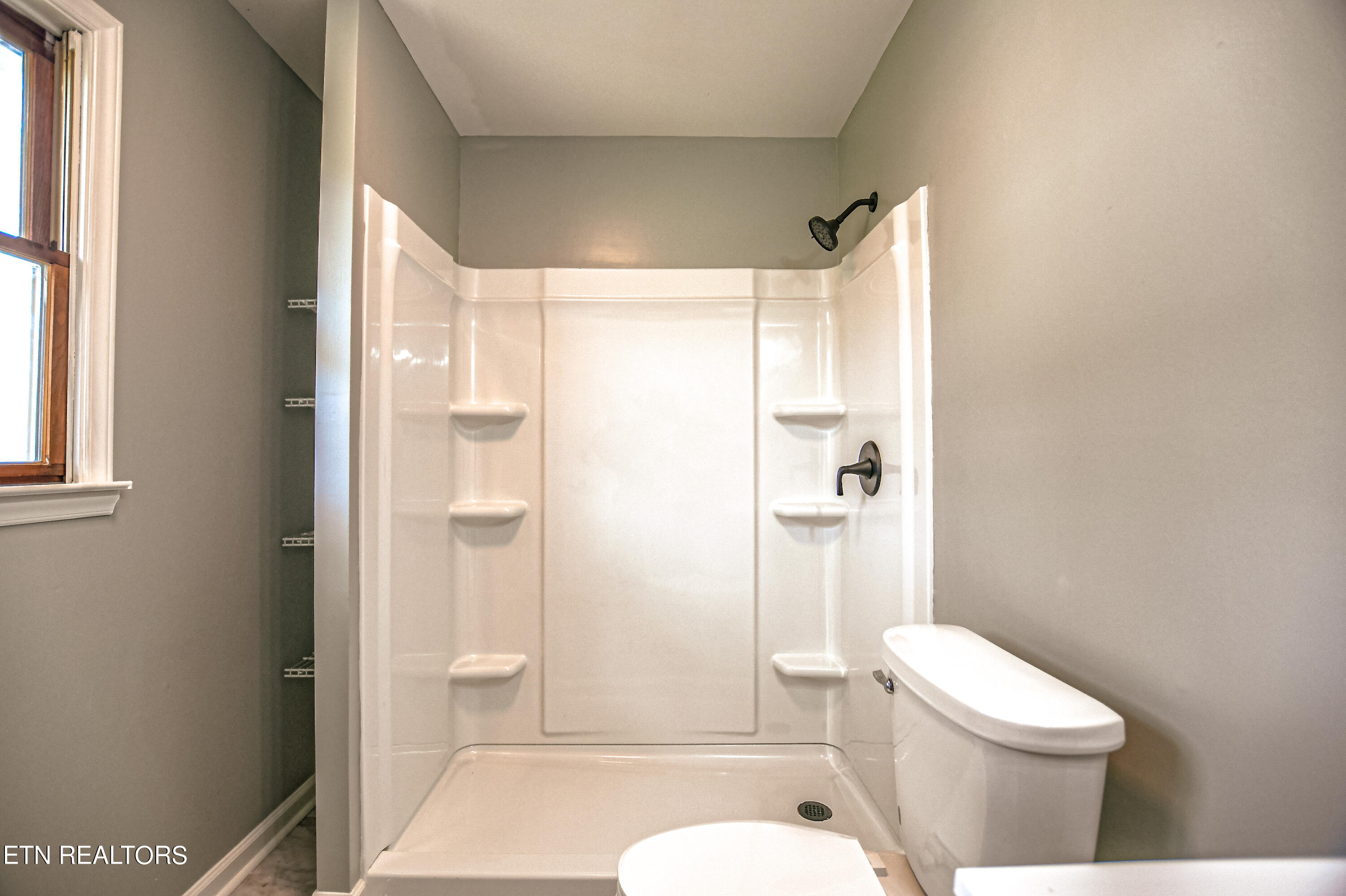 115 J Everette Lane, LaFollette