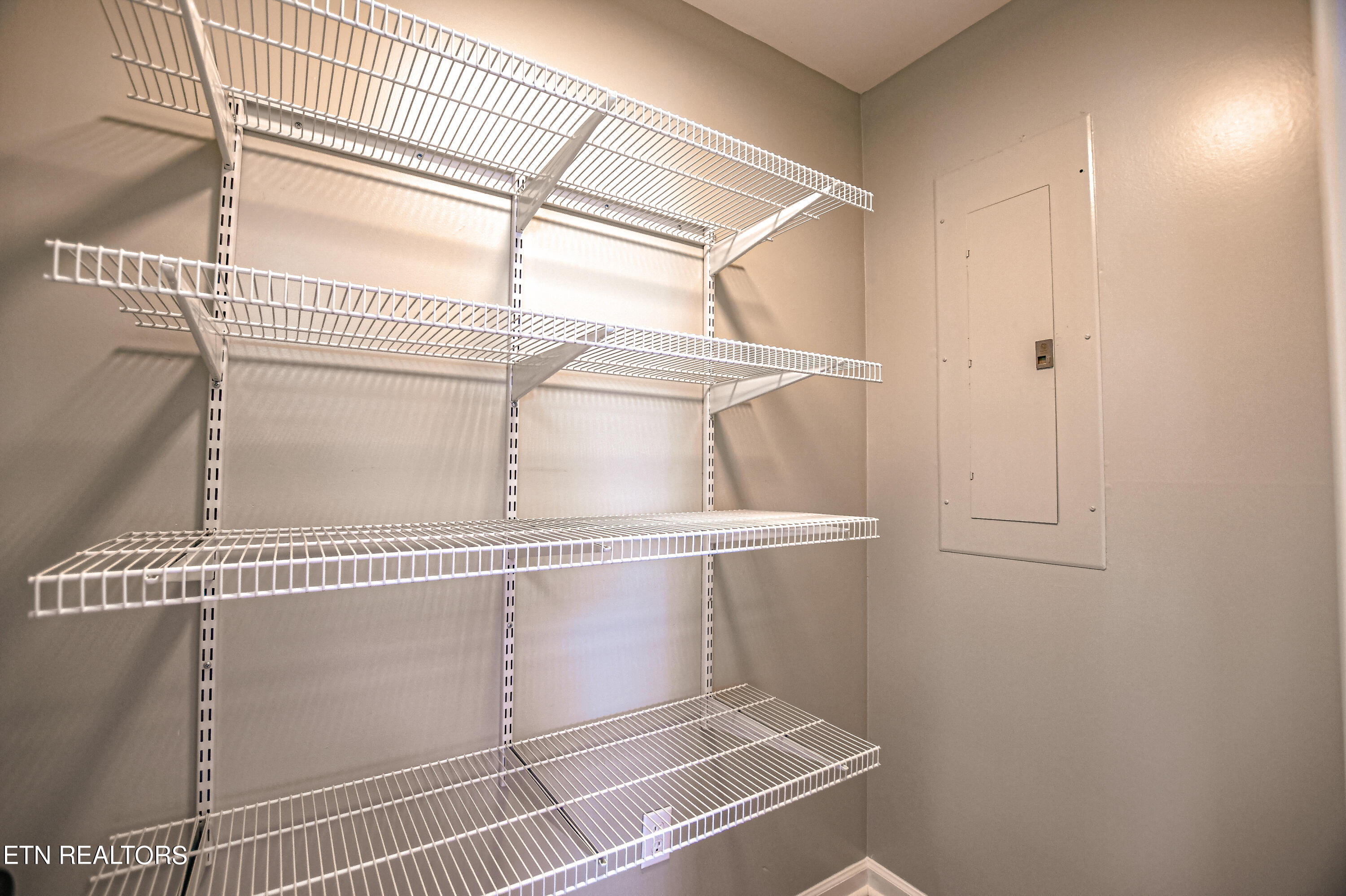 115 J Everette Lane, LaFollette