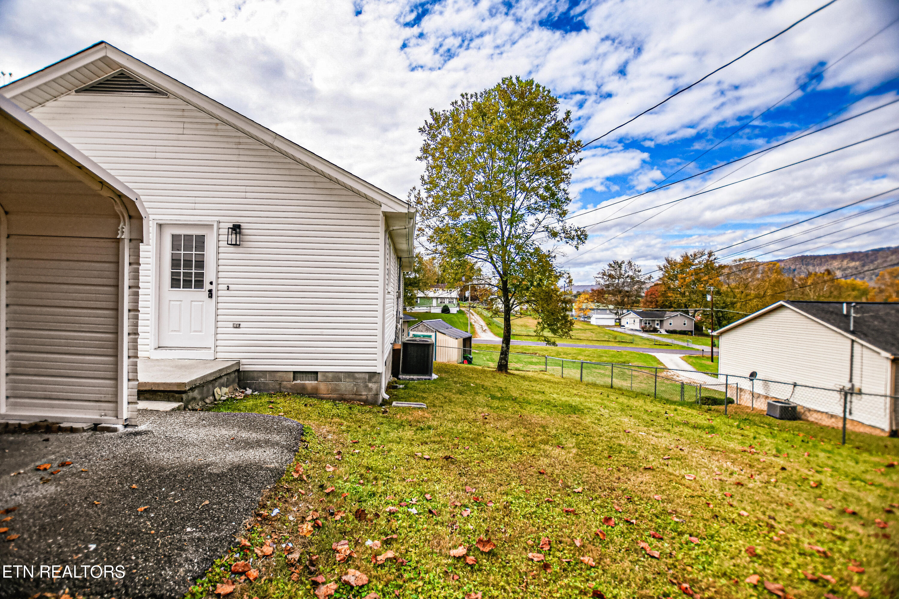 115 J Everette Lane, LaFollette