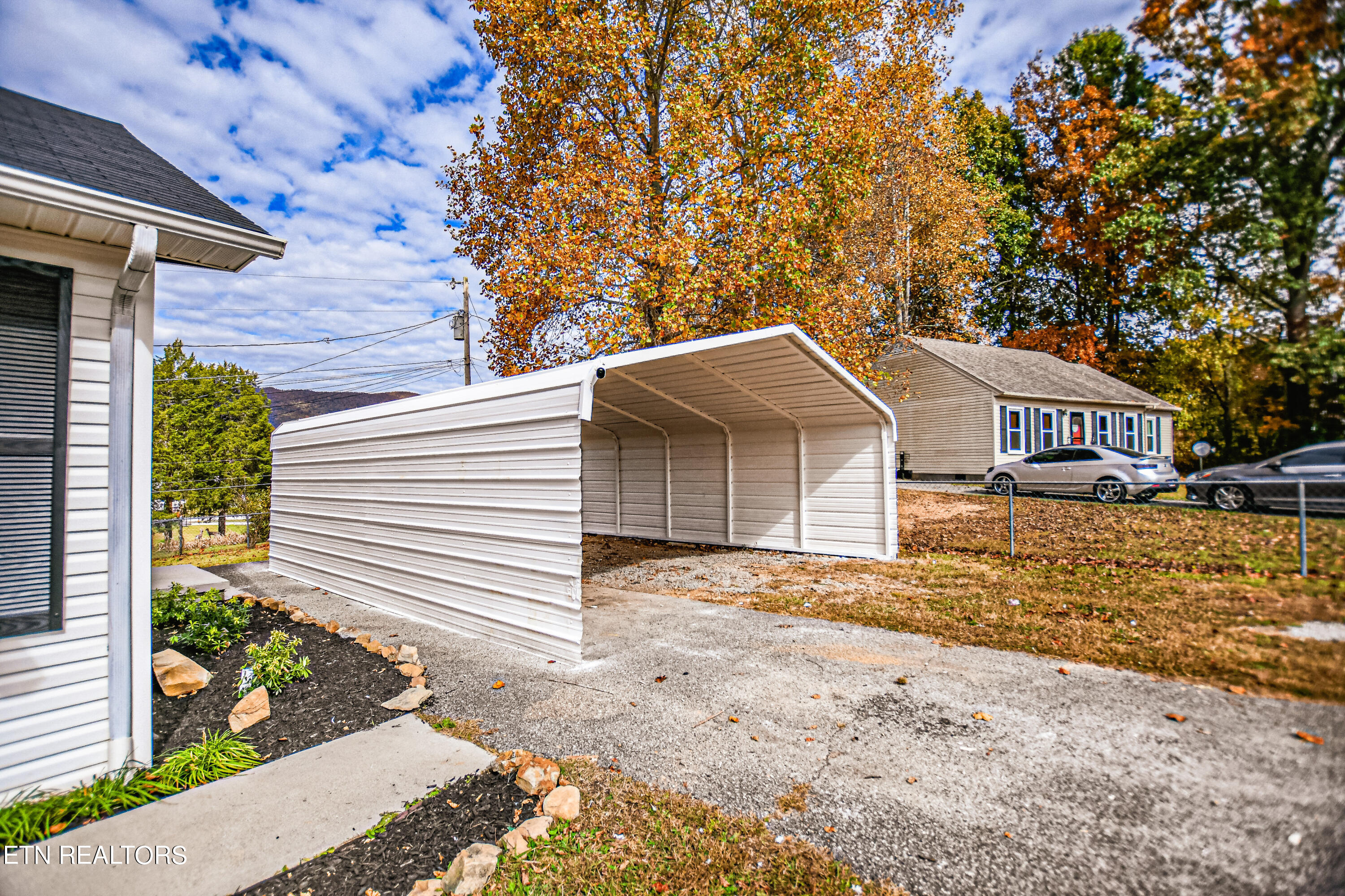 115 J Everette Lane, LaFollette