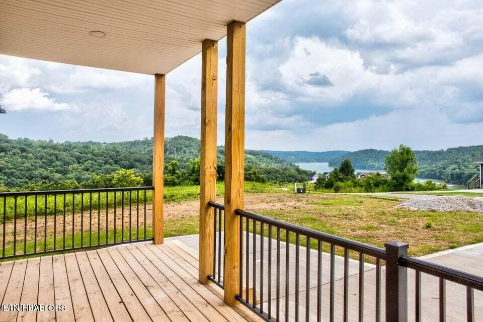 204 Pinnacle Lane, LaFollette