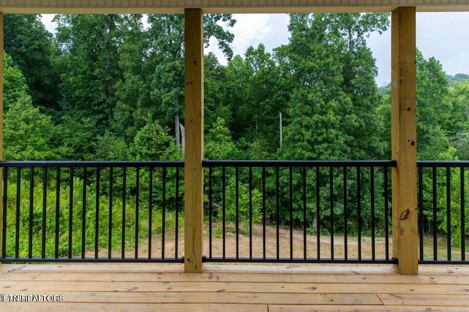 204 Pinnacle Lane, LaFollette