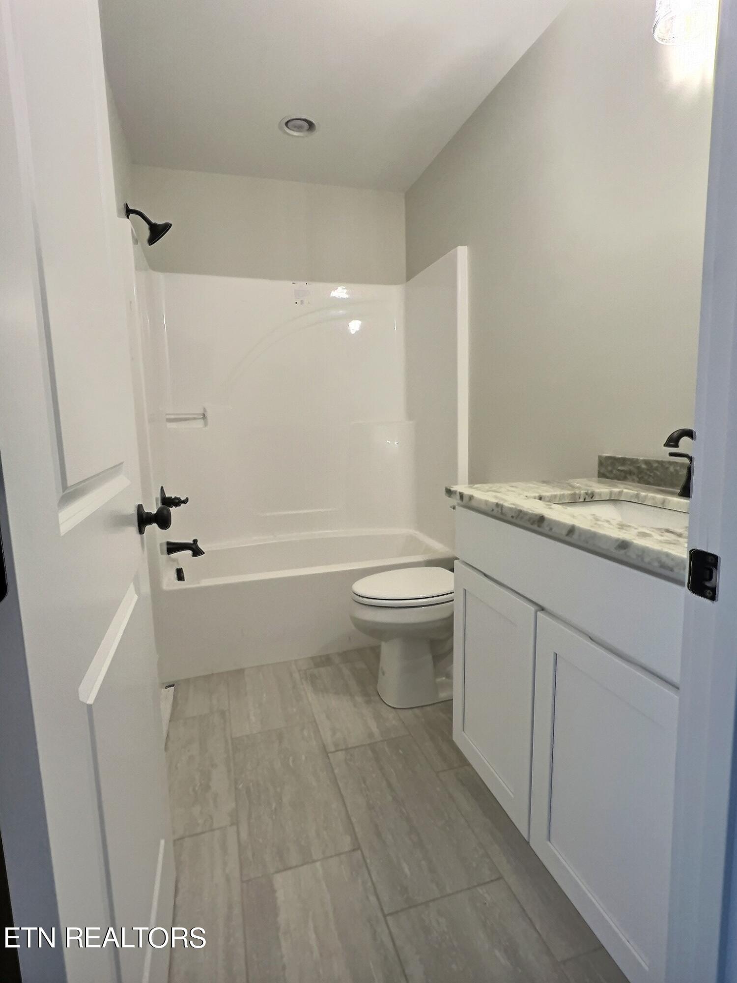 Lindsay Mill Circle, 1