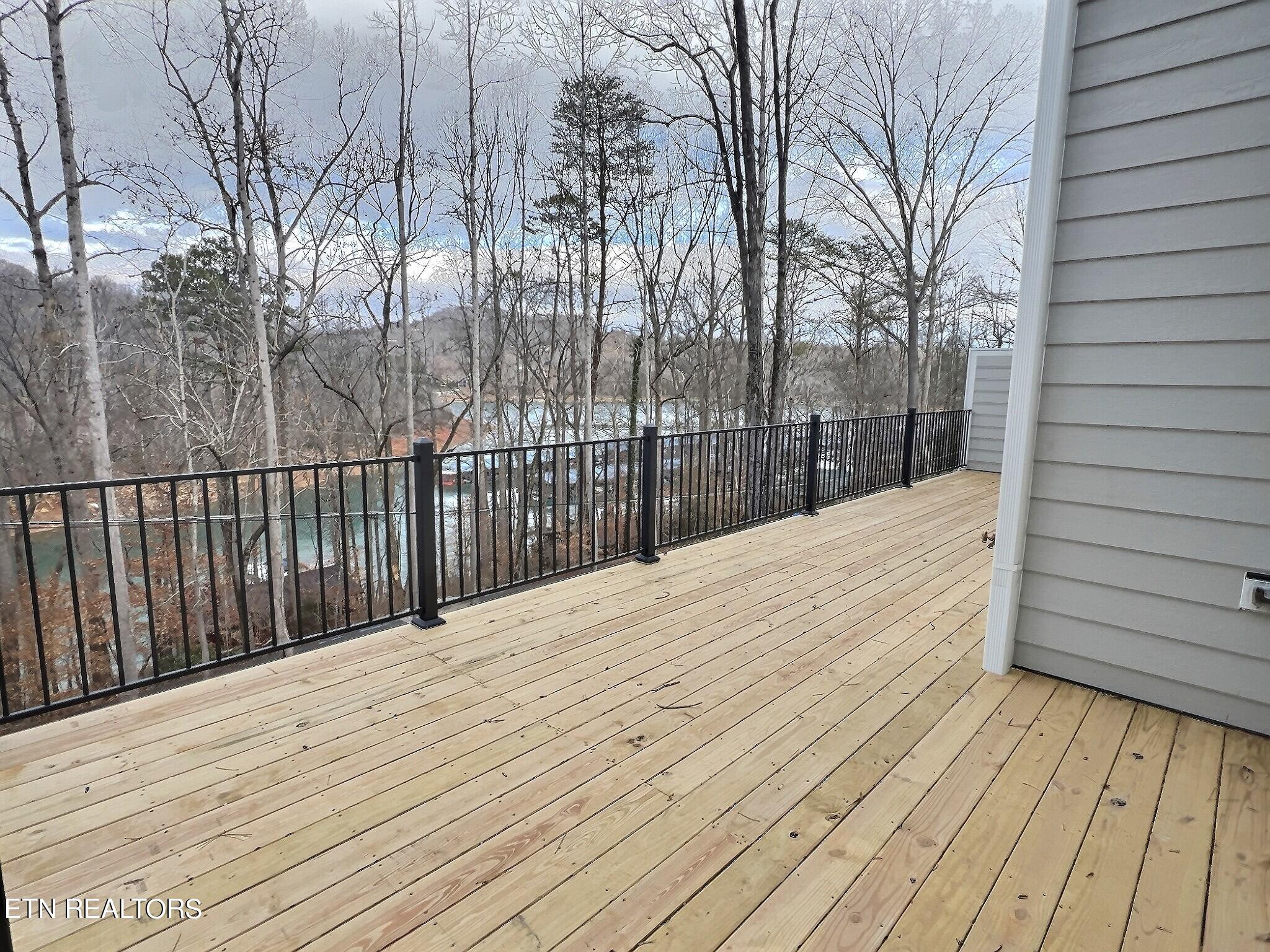 Lindsay Mill Circle, 1