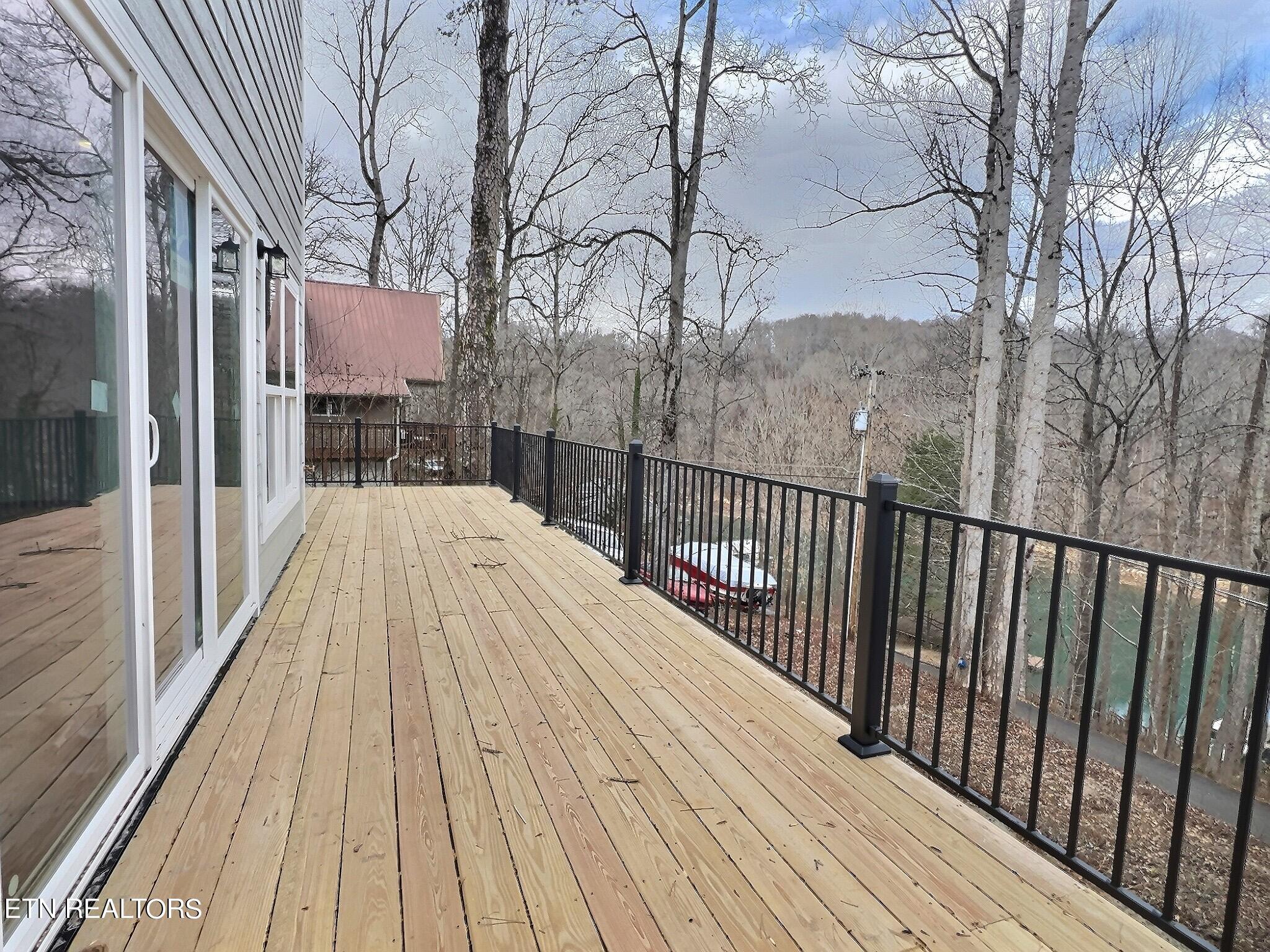 Lindsay Mill Circle, 1