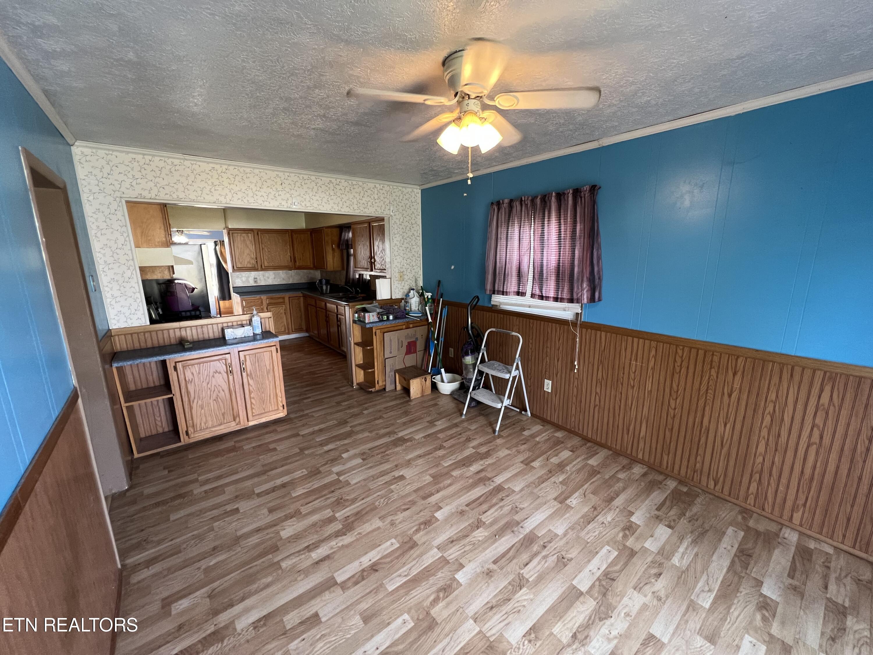 407 E 4th St, LaFollette