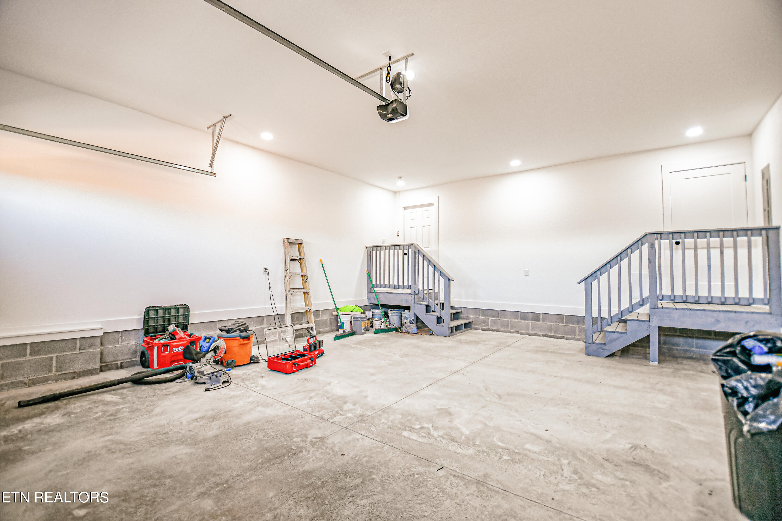 1022 Butter and Egg Rd