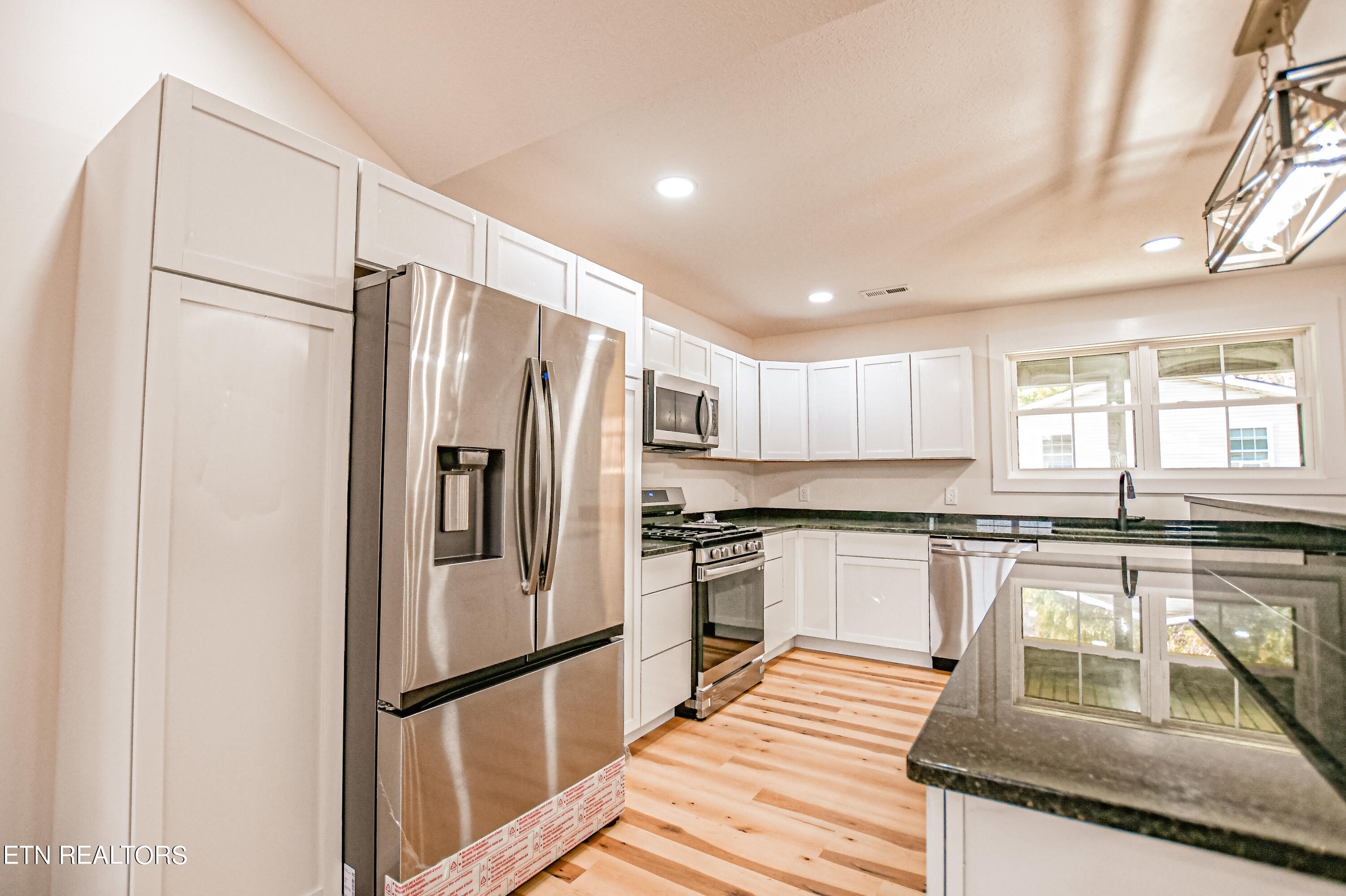 1022 Butter and Egg Rd