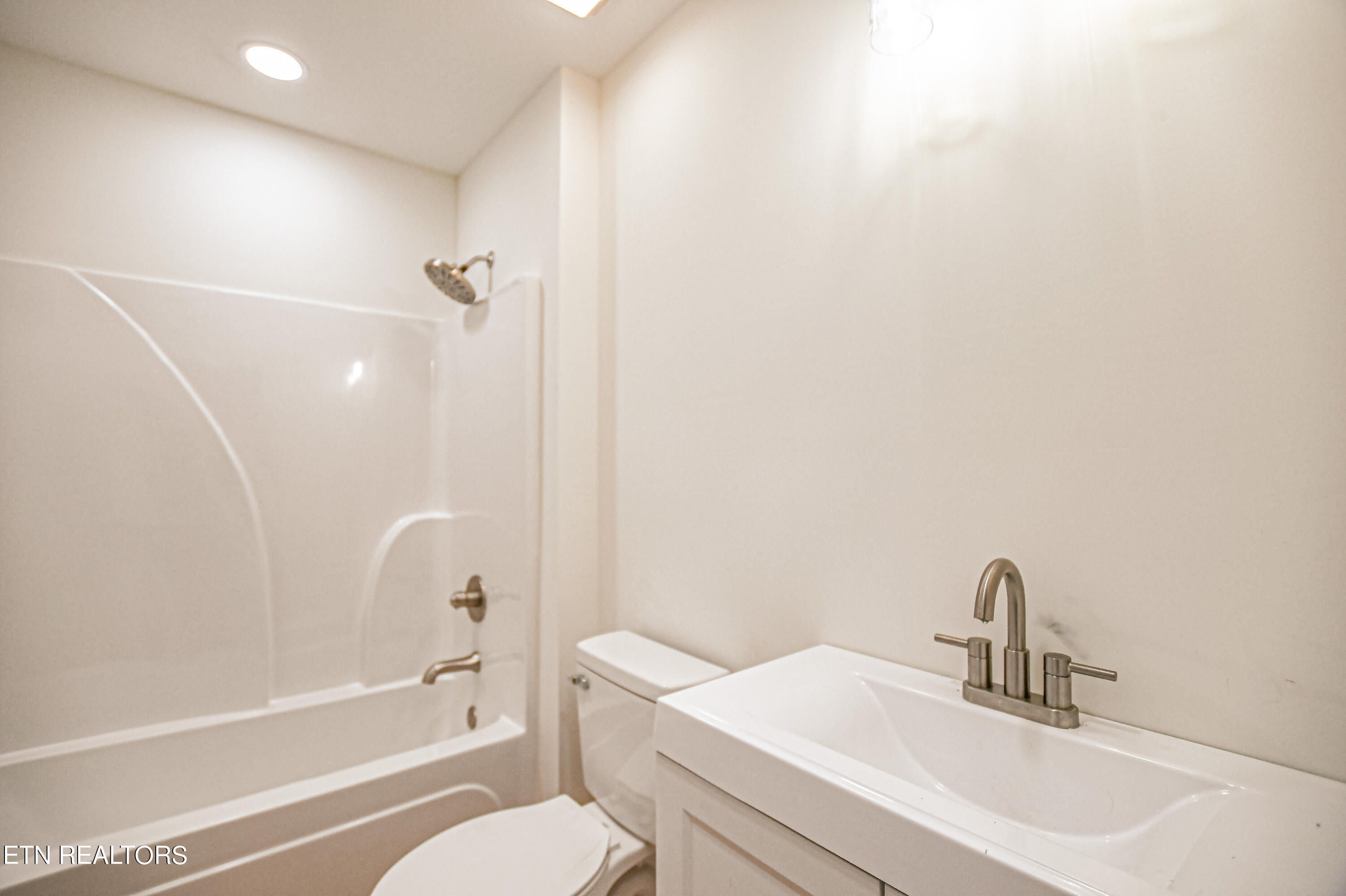 1022 Butter and Egg Rd