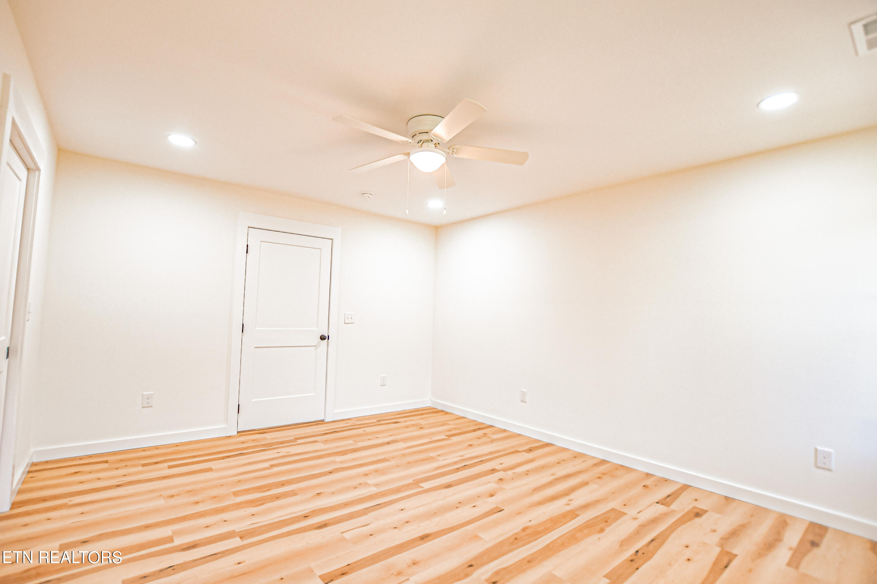 1022 Butter and Egg Rd