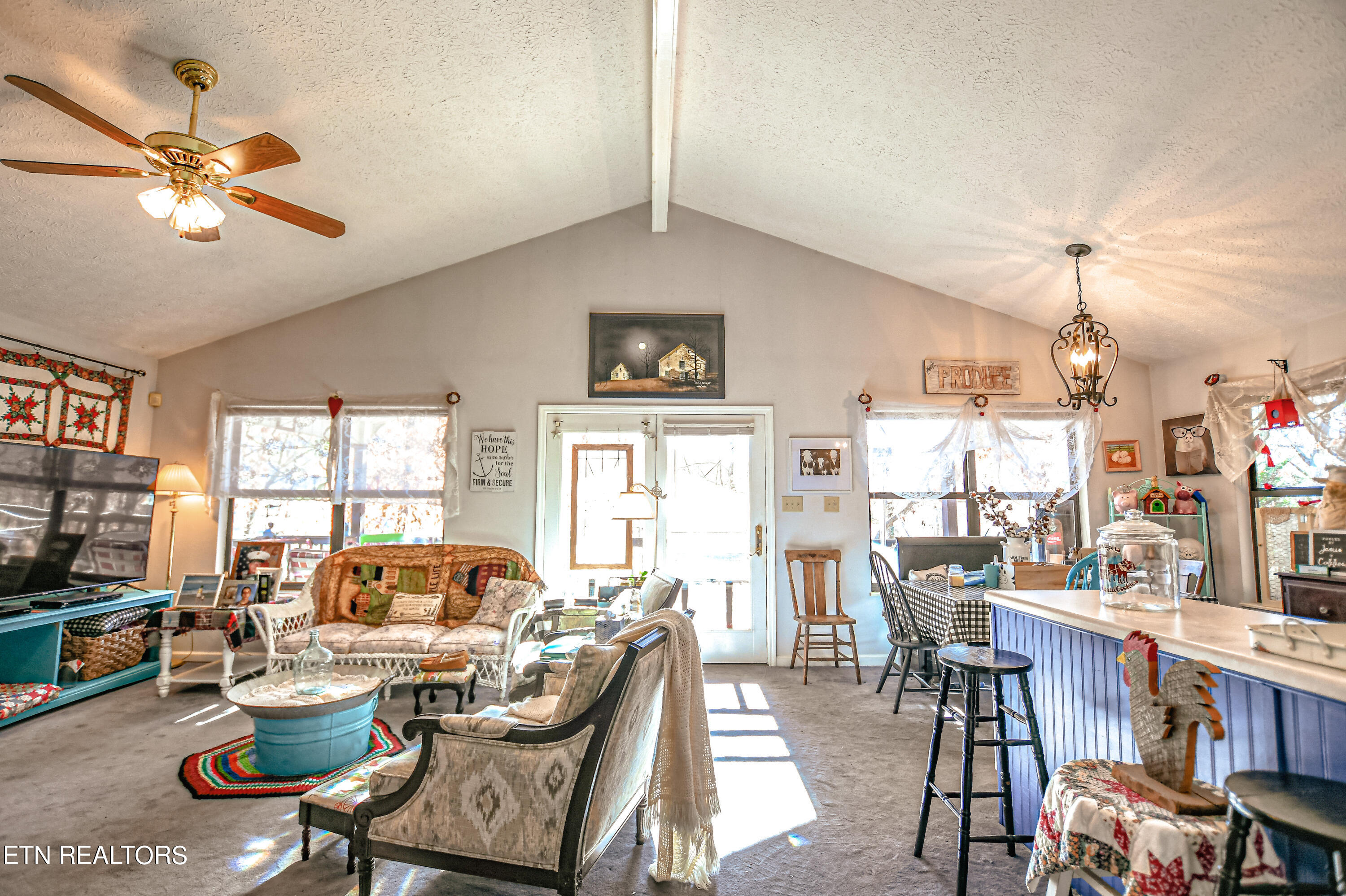 706 Bankston Lane, LaFollette