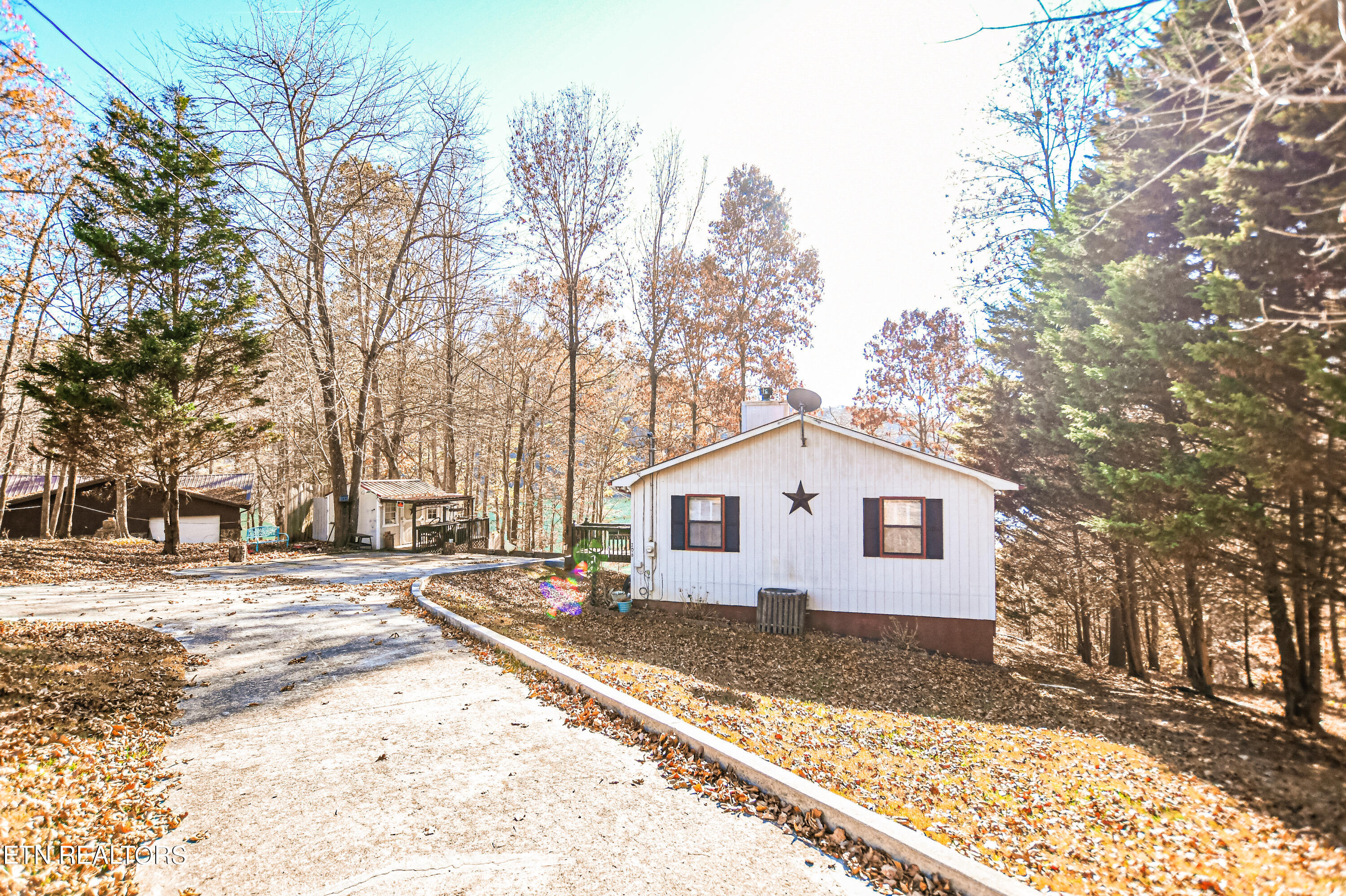 706 Bankston Lane, LaFollette