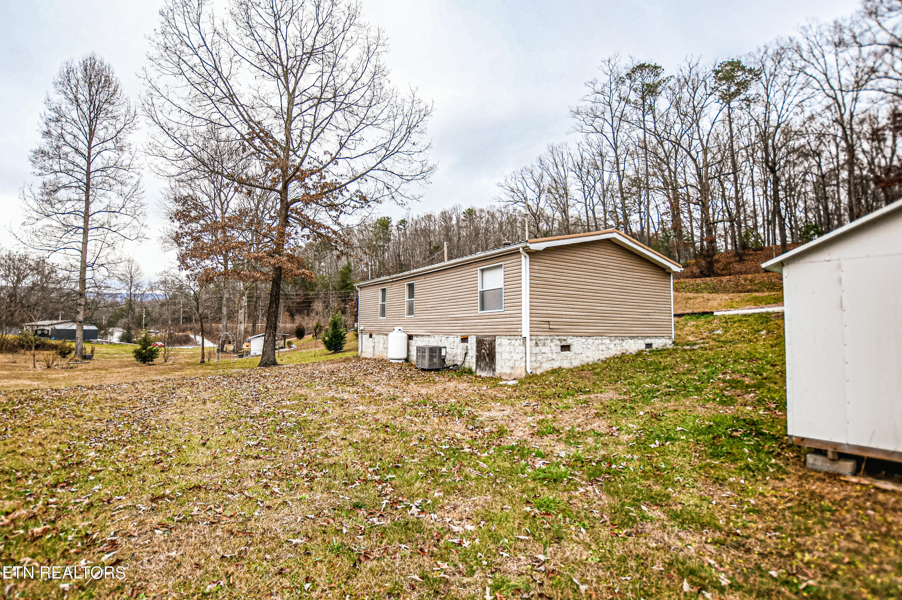 134 Mac Ivey Lane Lane, LaFollette