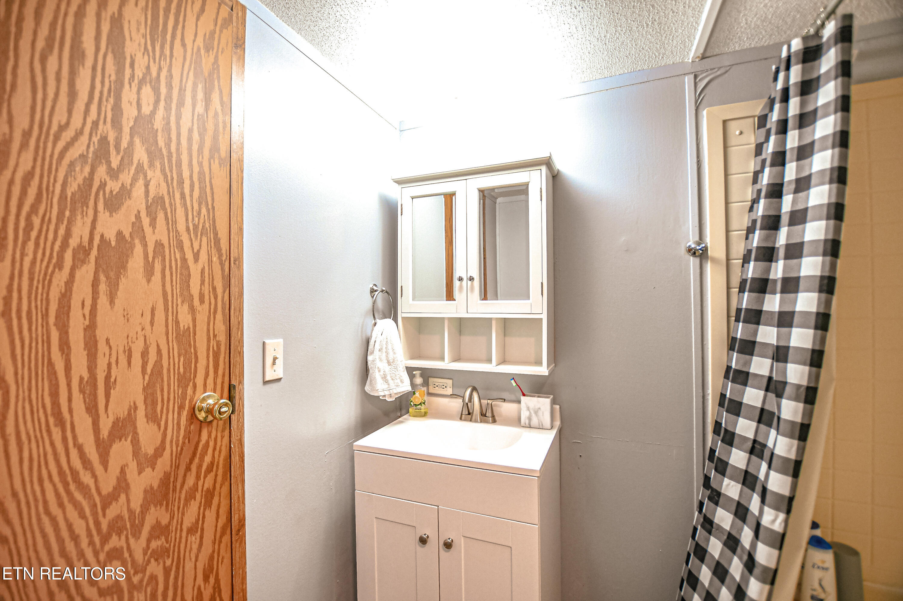 134 Mac Ivey Lane Lane, LaFollette