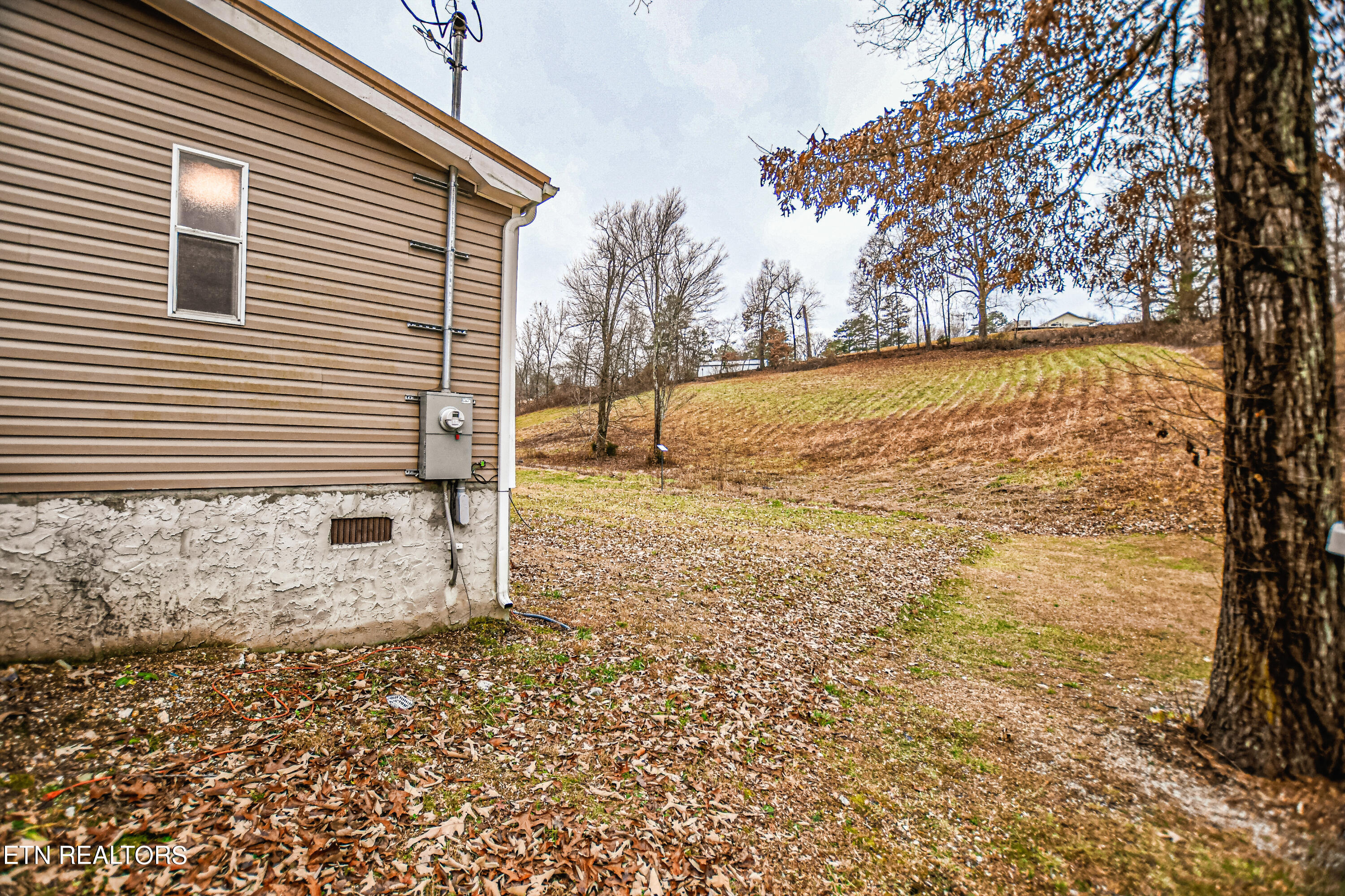 134 Mac Ivey Lane Lane, LaFollette