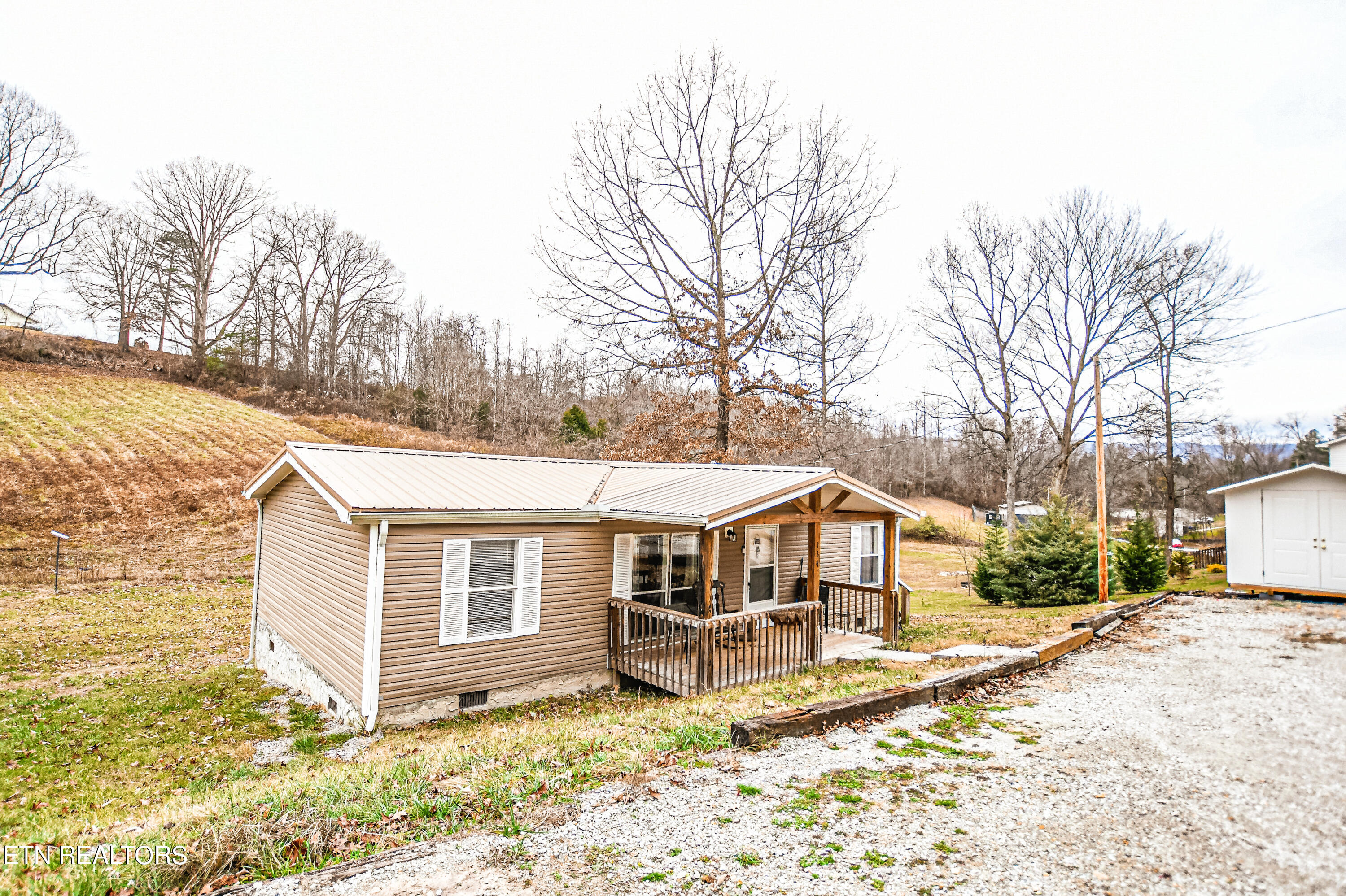134 Mac Ivey Lane Lane, LaFollette
