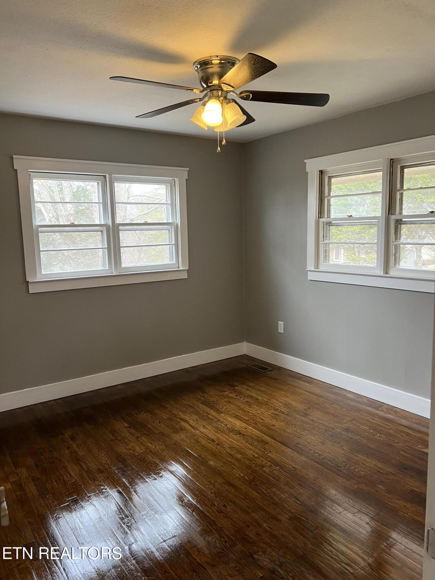 124 Gross Lane, LaFollette