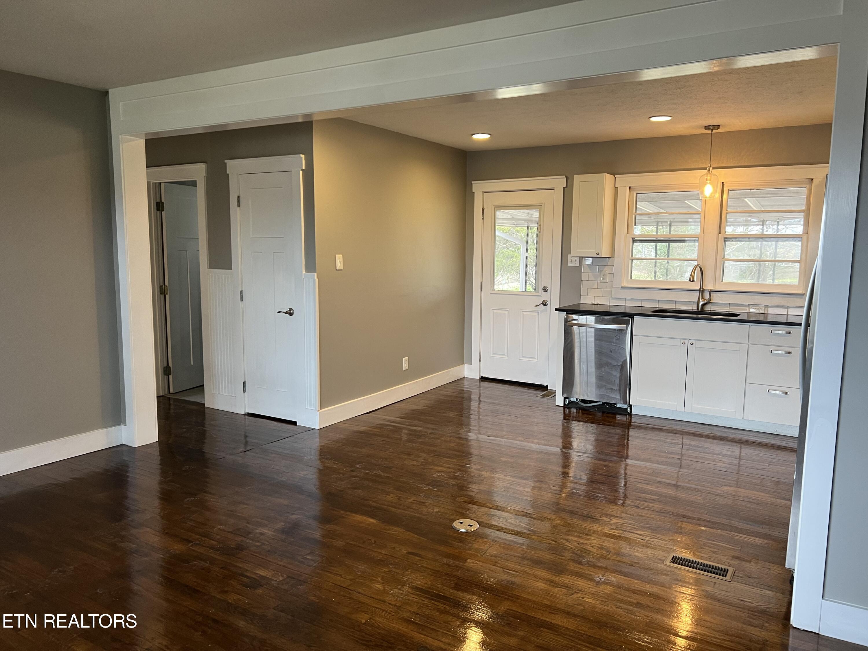 124 Gross Lane, LaFollette