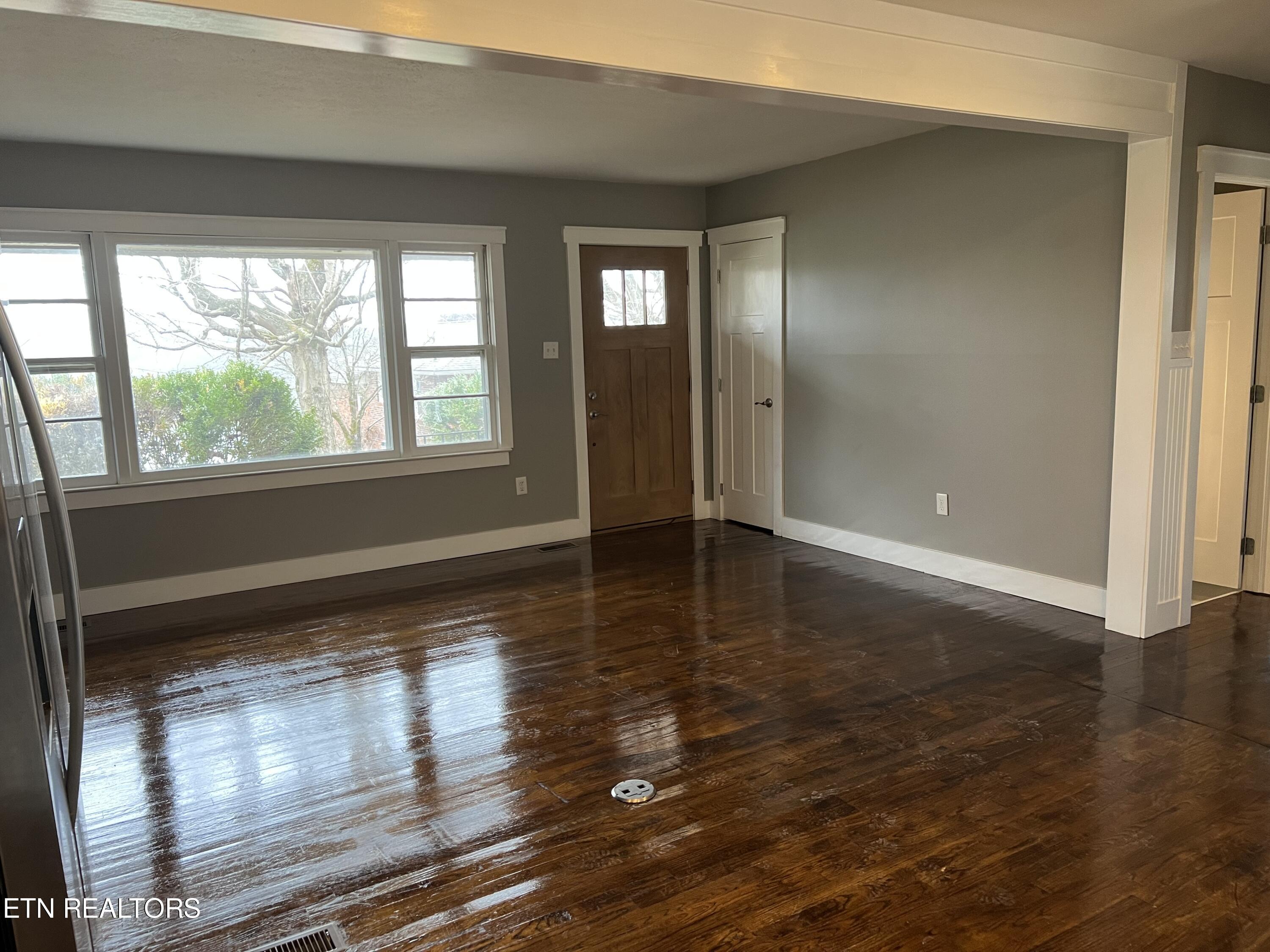 124 Gross Lane, LaFollette