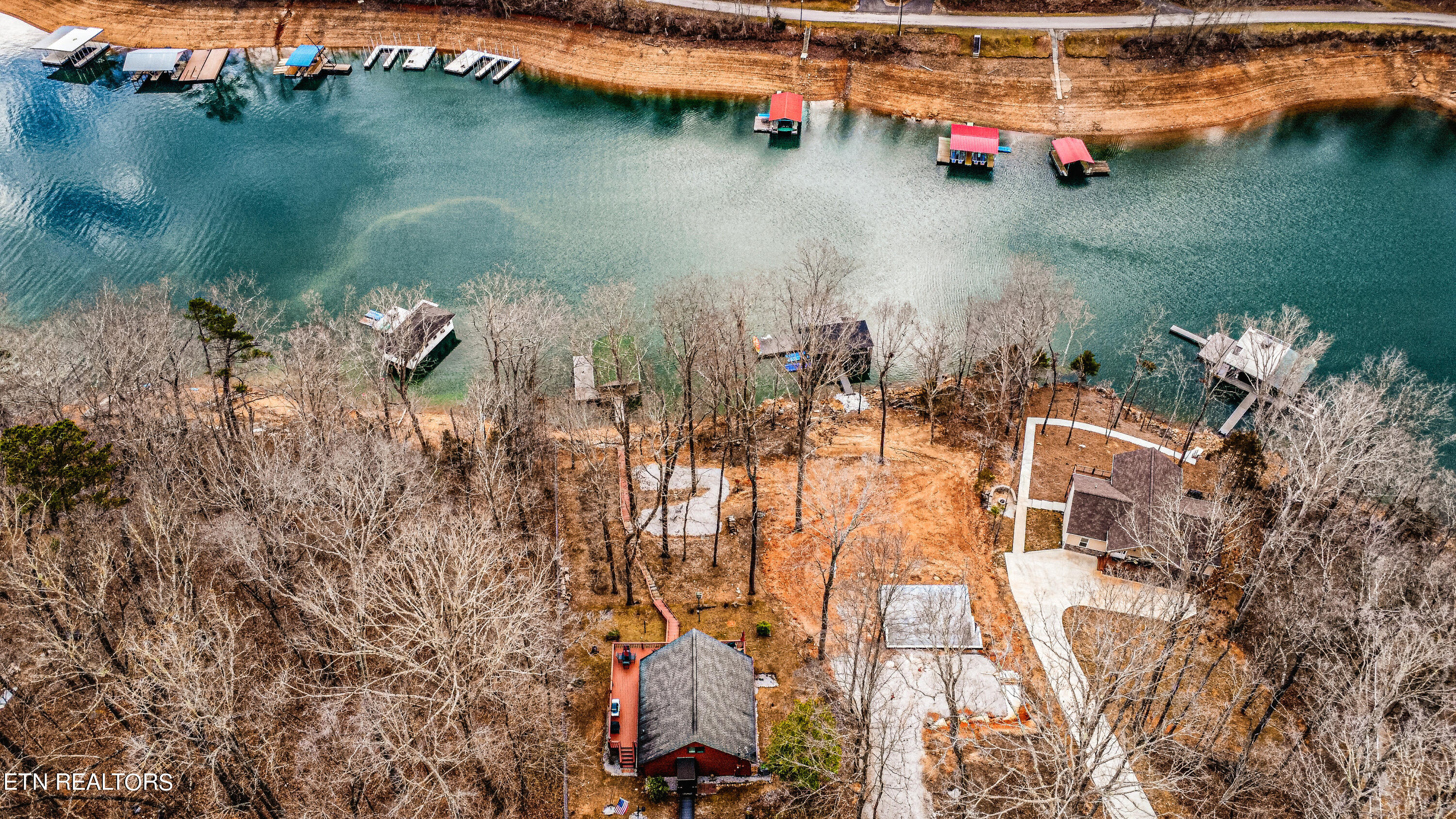 282 Harbor Lane, LaFollette