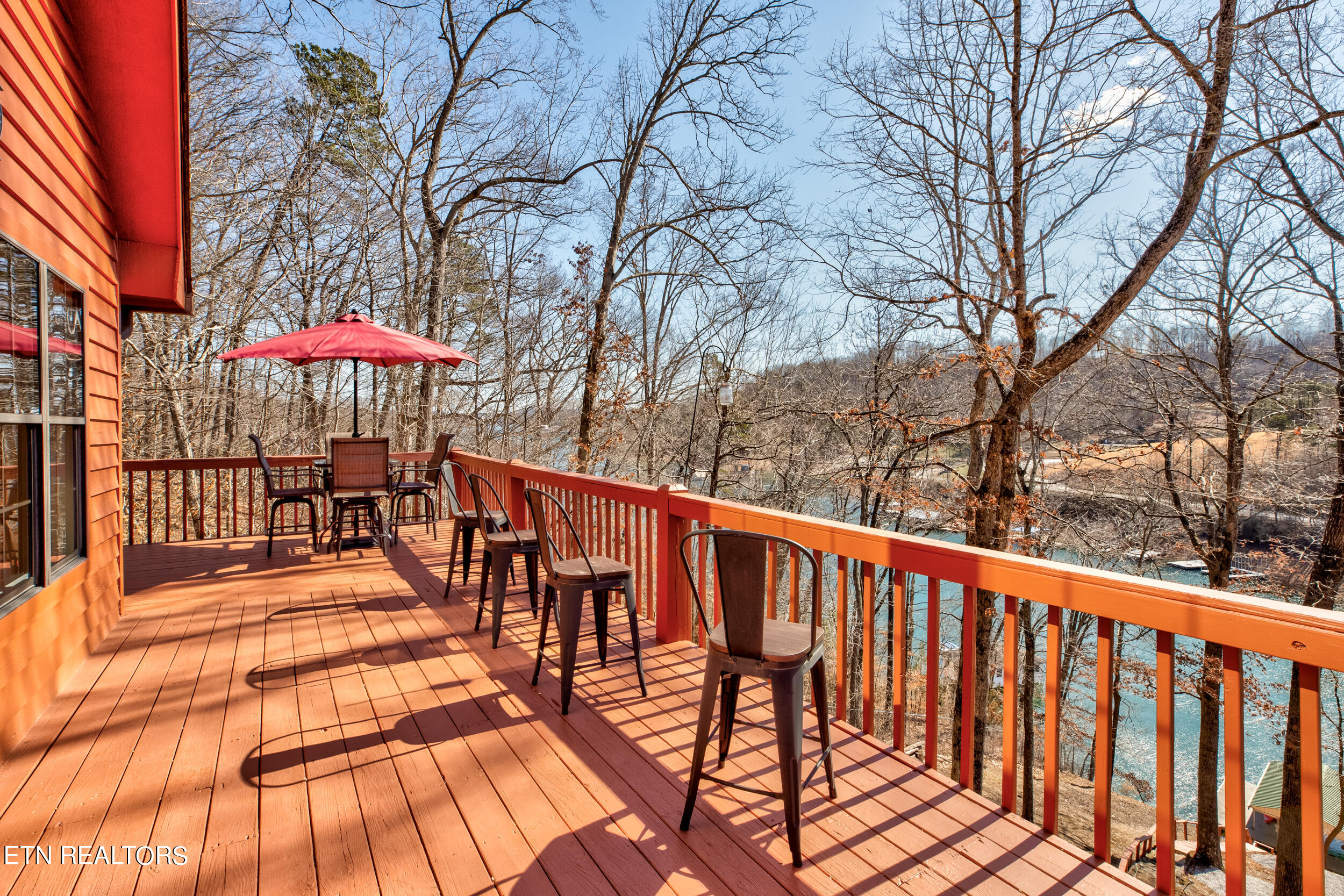 282 Harbor Lane, LaFollette