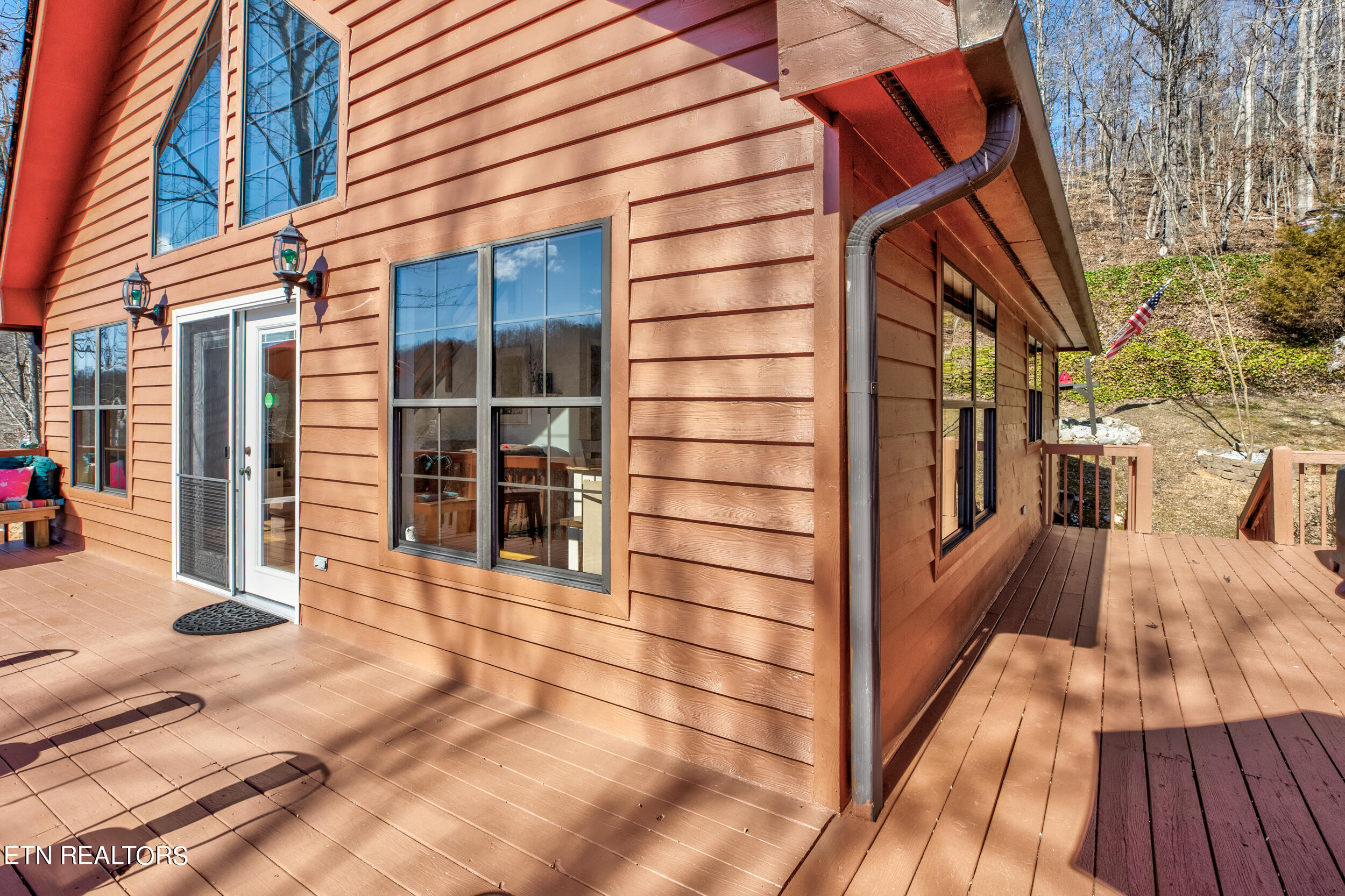 282 Harbor Lane, LaFollette