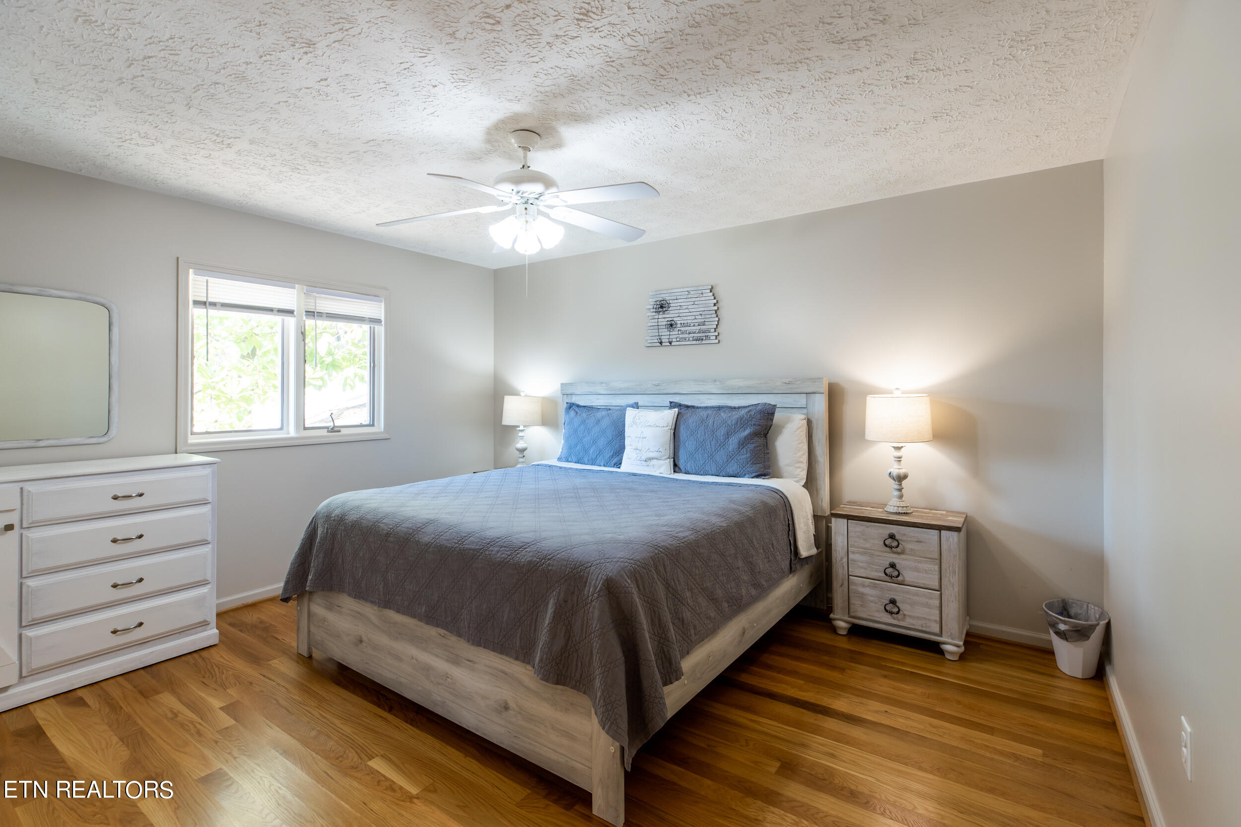 282 Harbor Lane, LaFollette