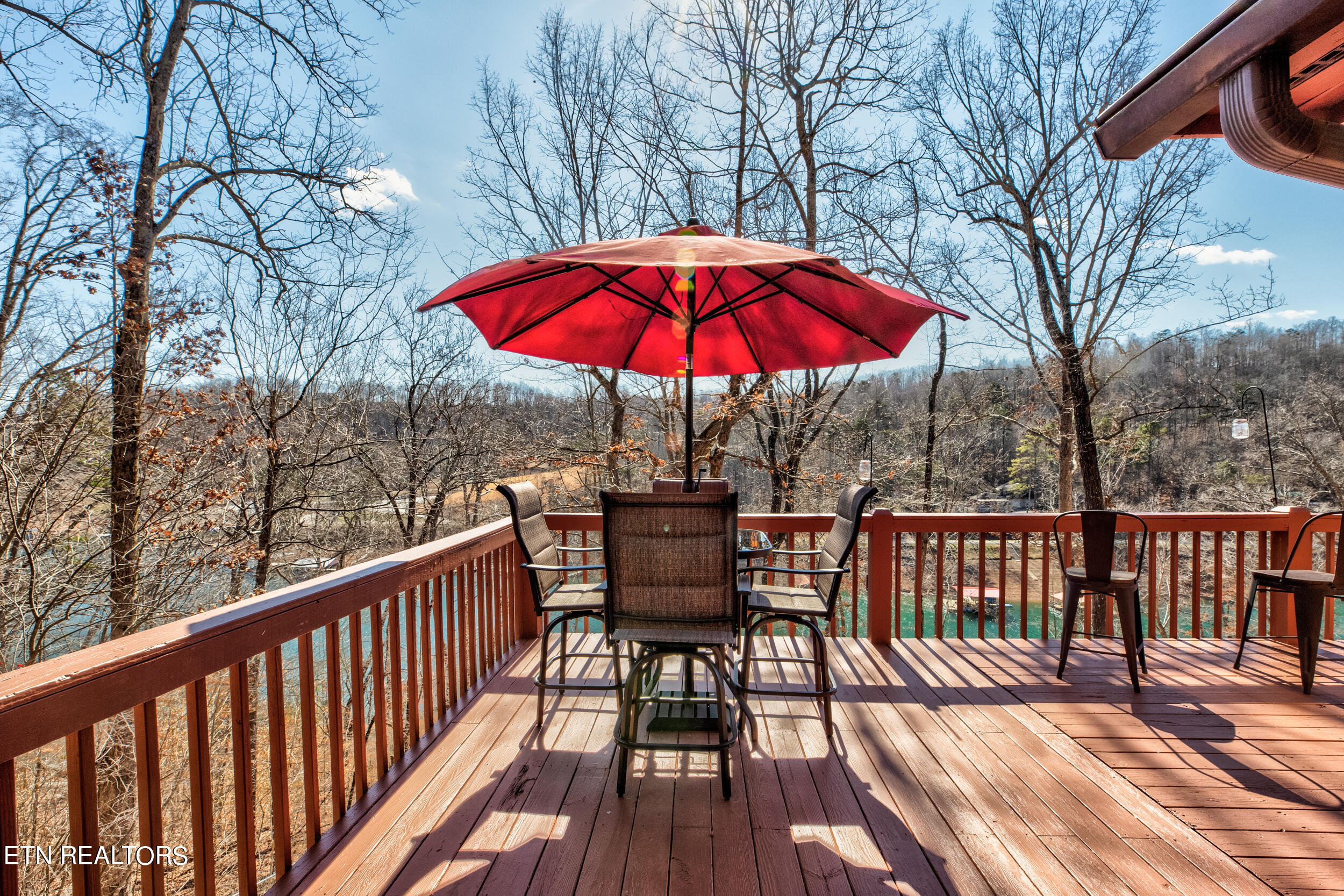 282 Harbor Lane, LaFollette