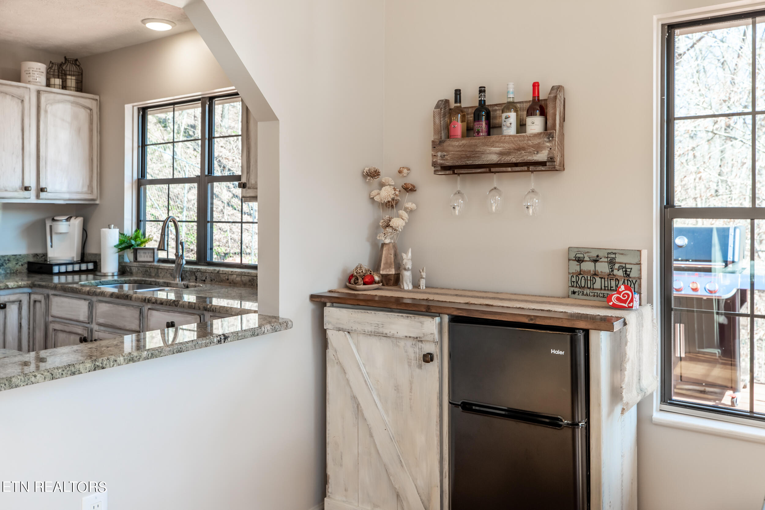 282 Harbor Lane, LaFollette