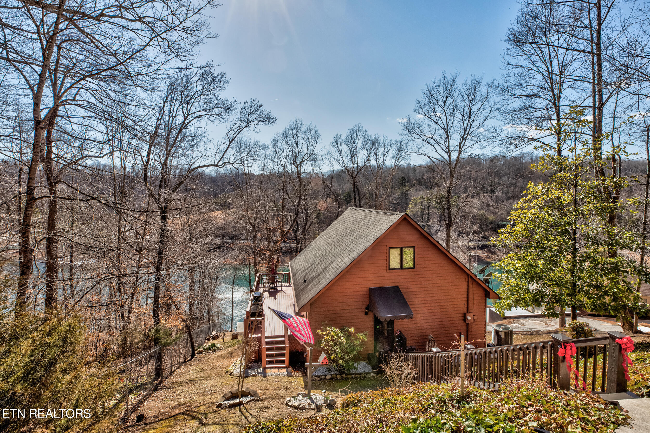 282 Harbor Lane, LaFollette