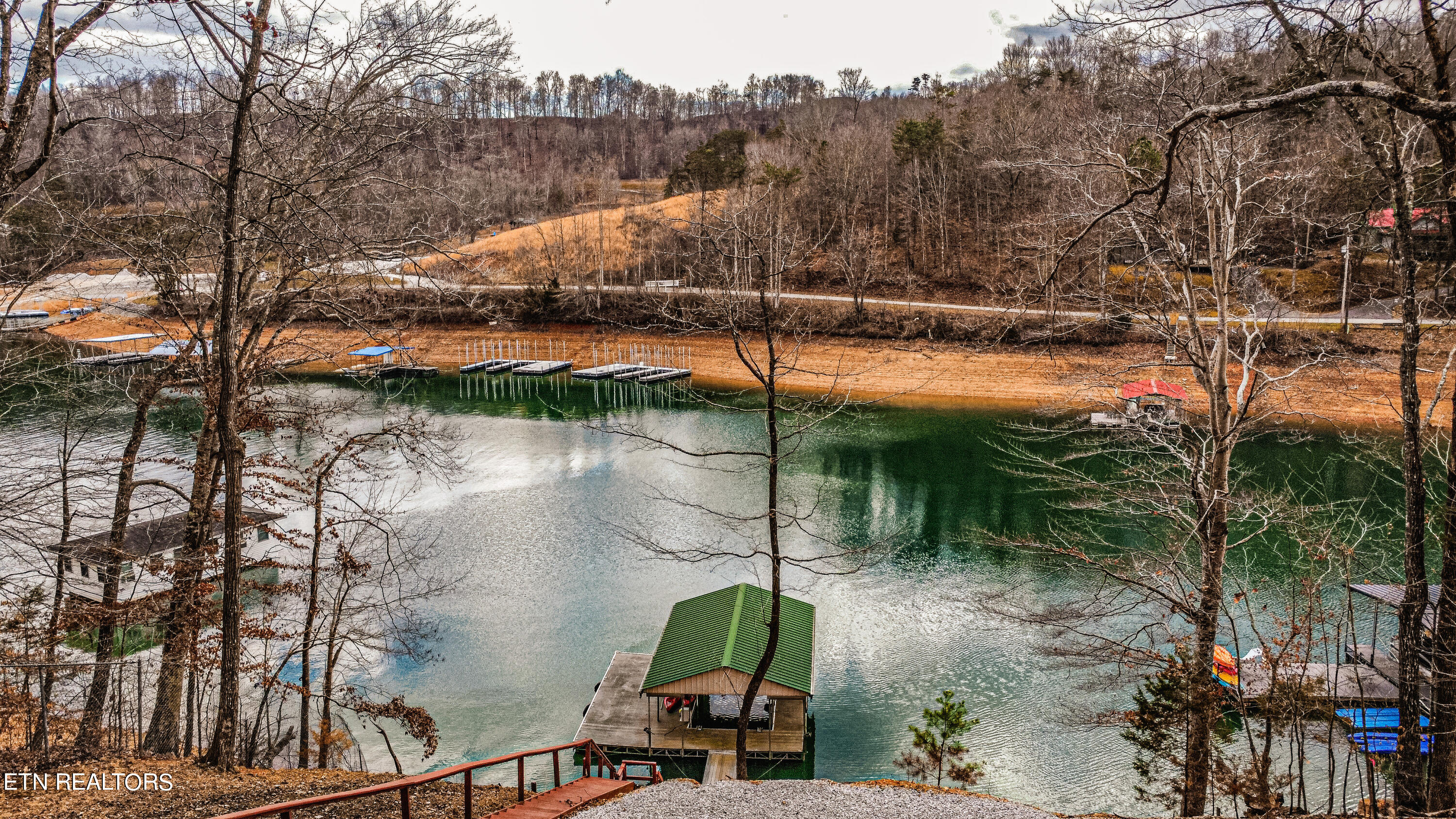 282 Harbor Lane, LaFollette