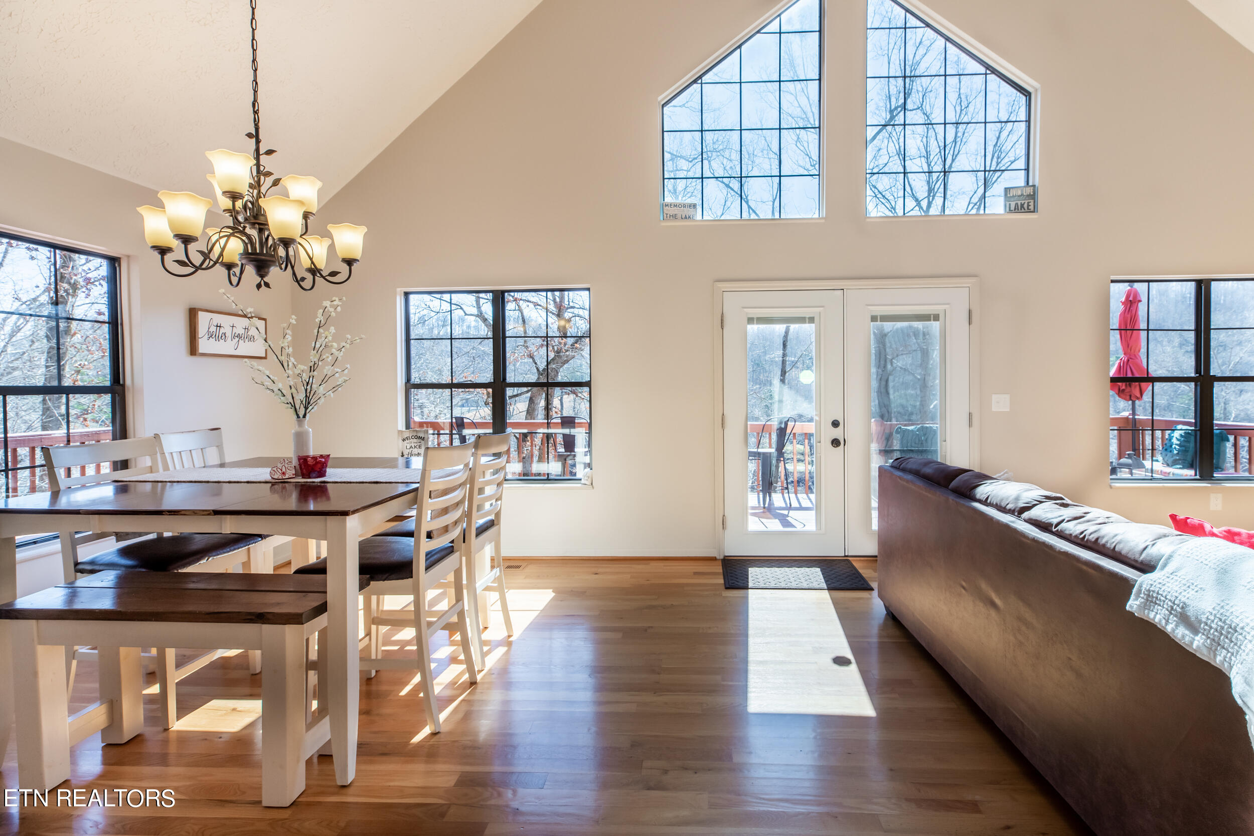 282 Harbor Lane, LaFollette