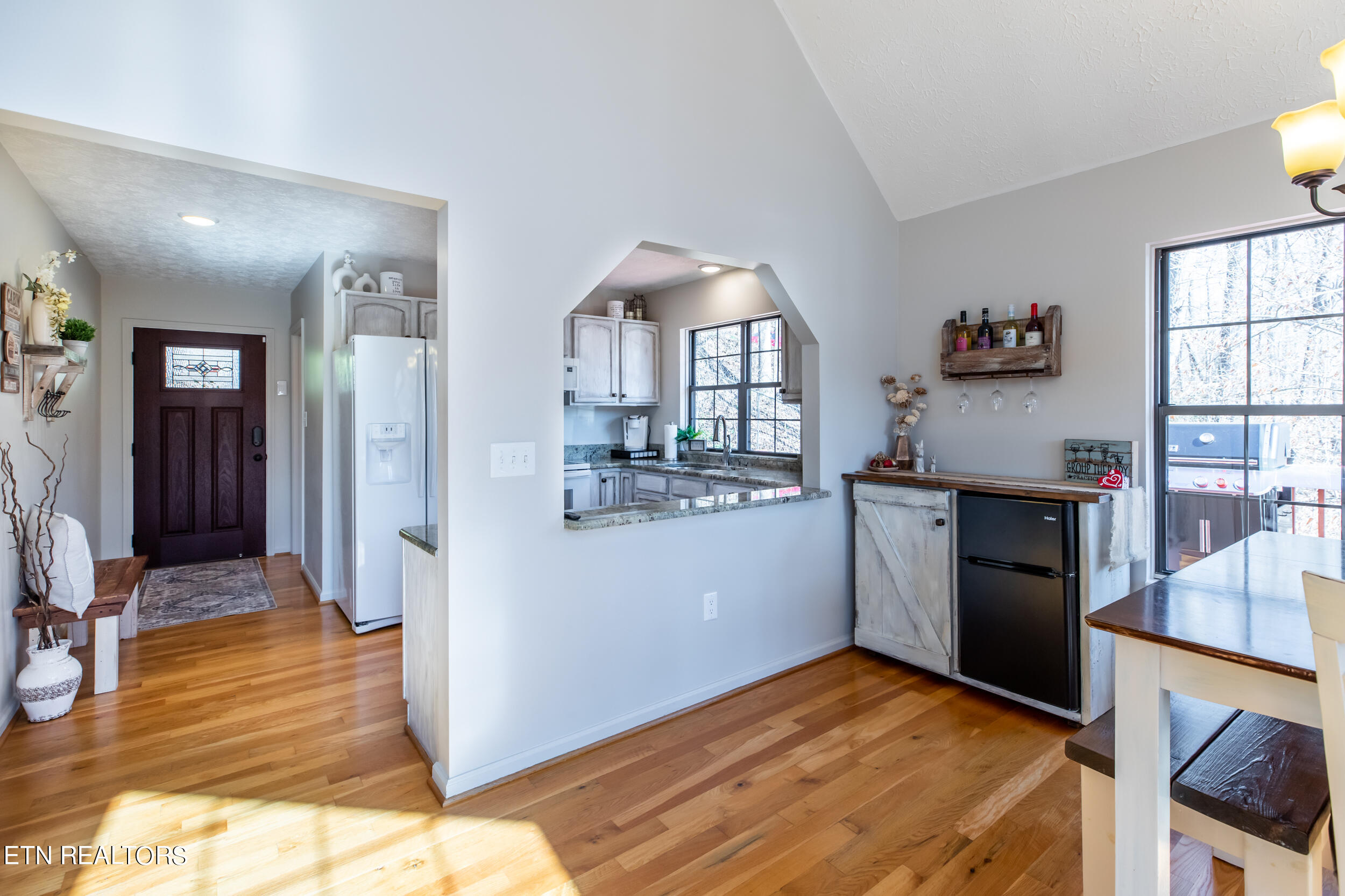 282 Harbor Lane, LaFollette