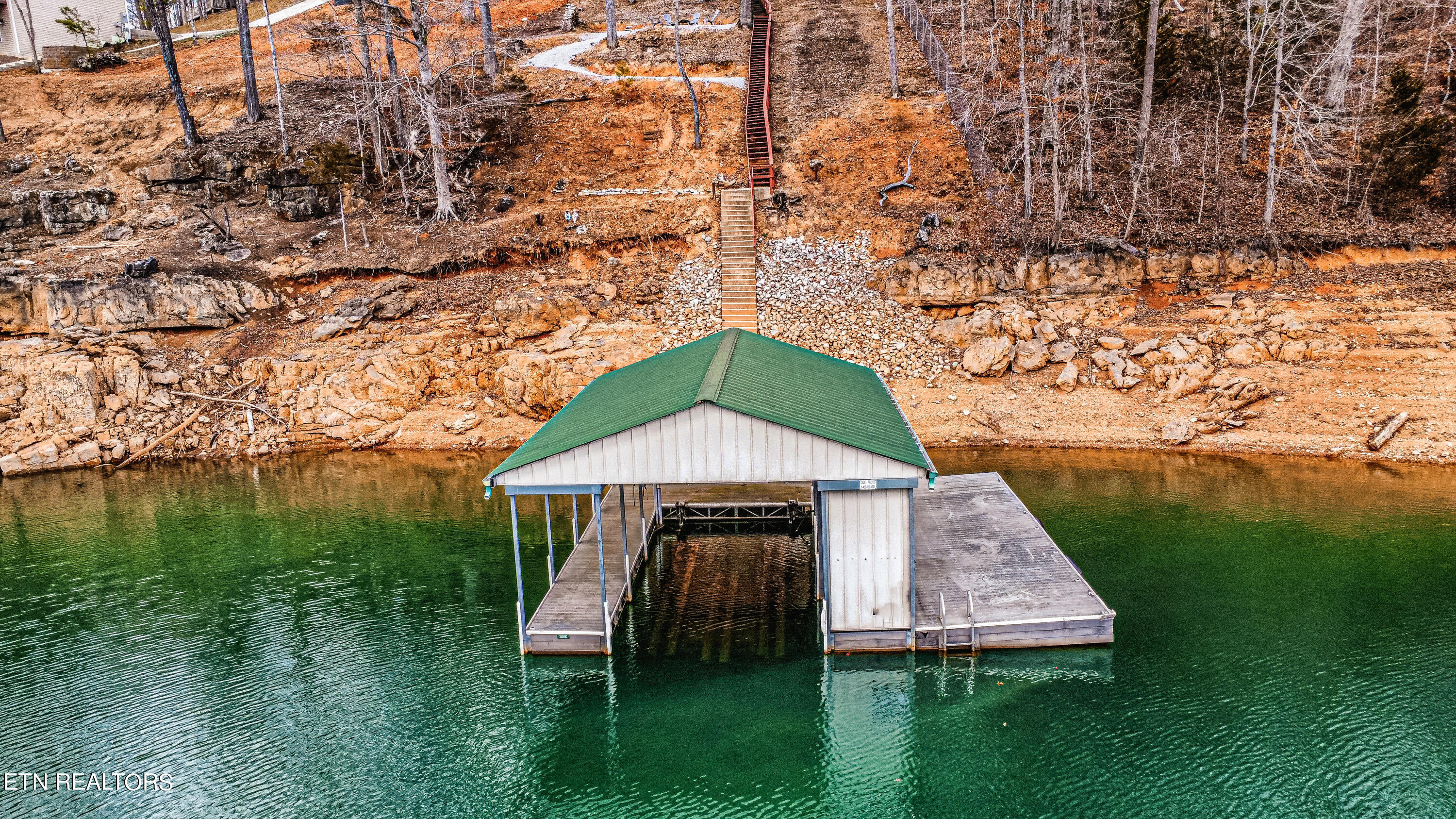 282 Harbor Lane, LaFollette