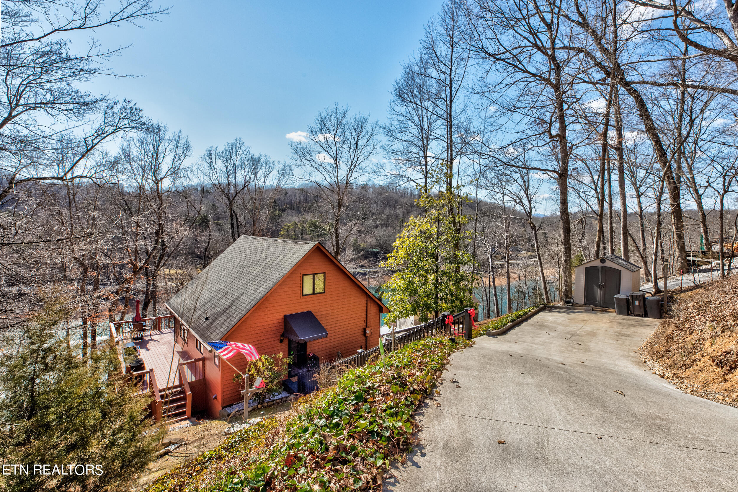 282 Harbor Lane, LaFollette