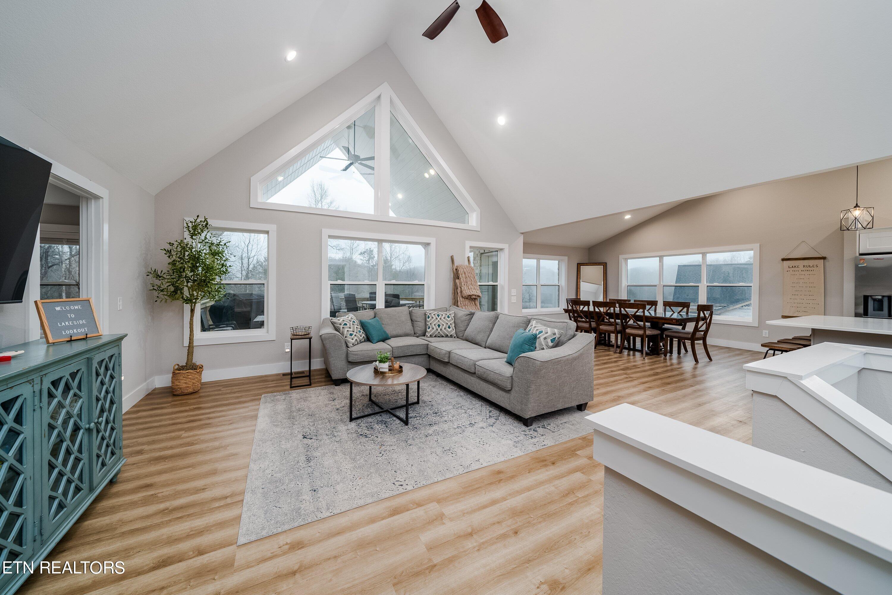 125 Pool Rd, LaFollette