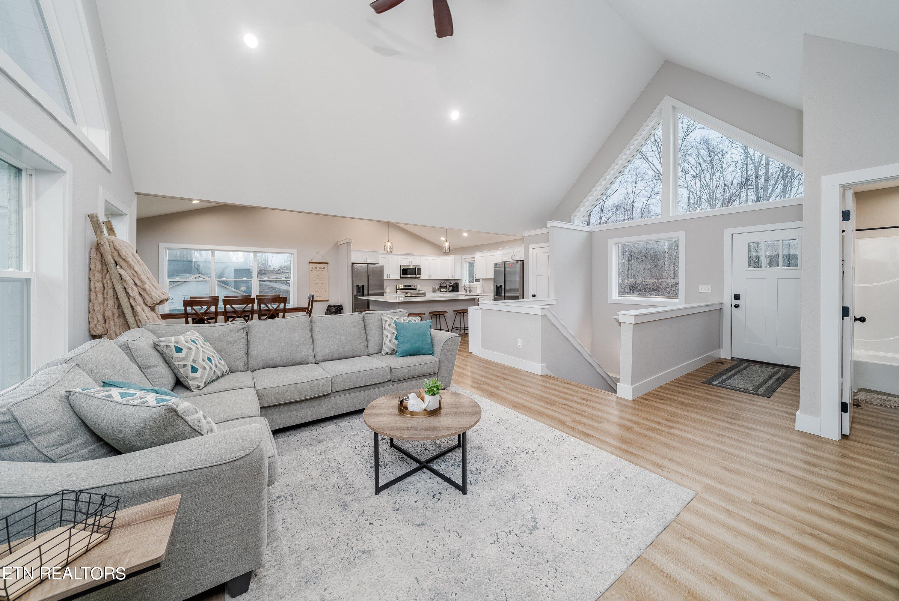 125 Pool Rd, LaFollette