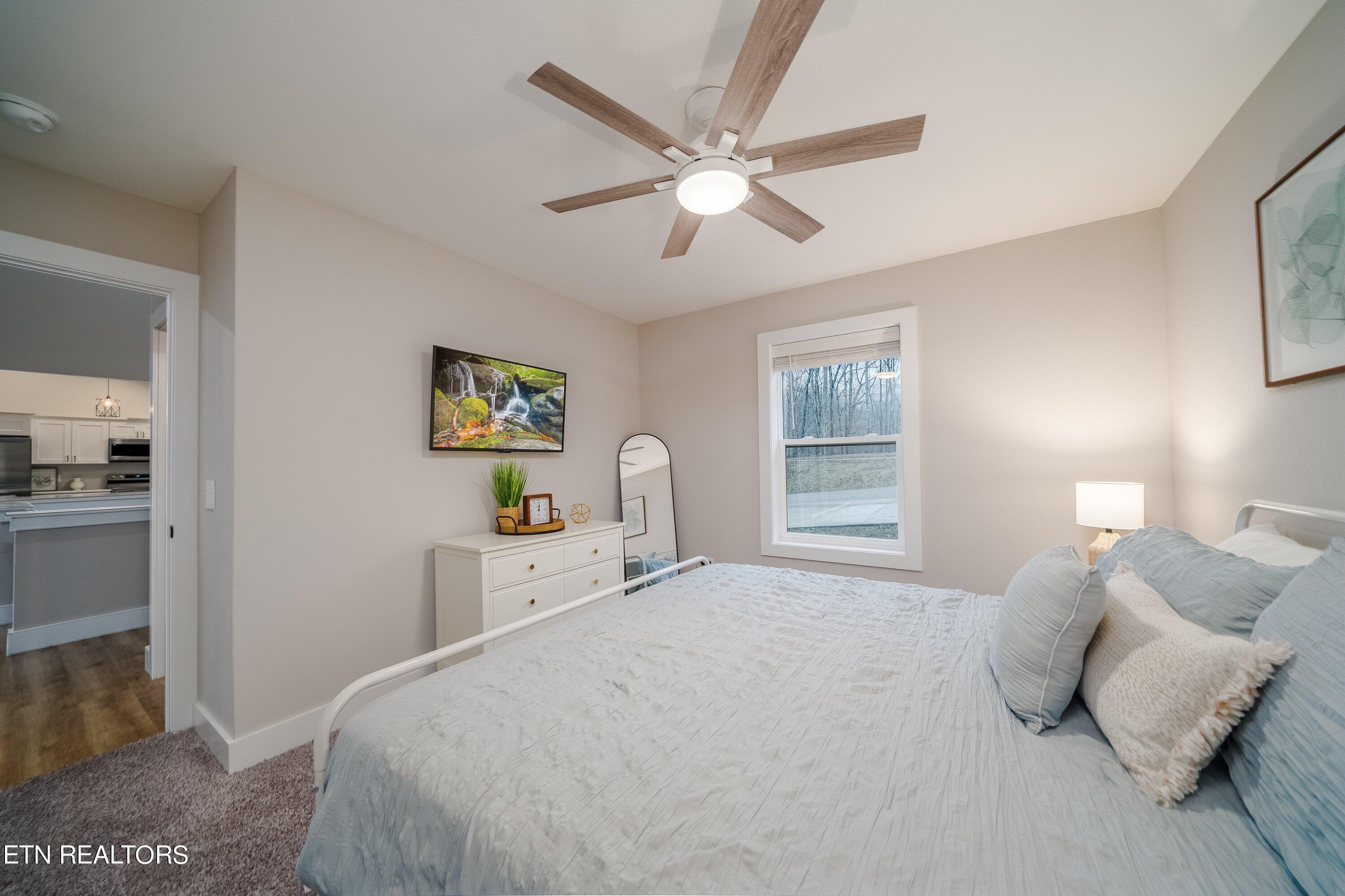 125 Pool Rd, LaFollette