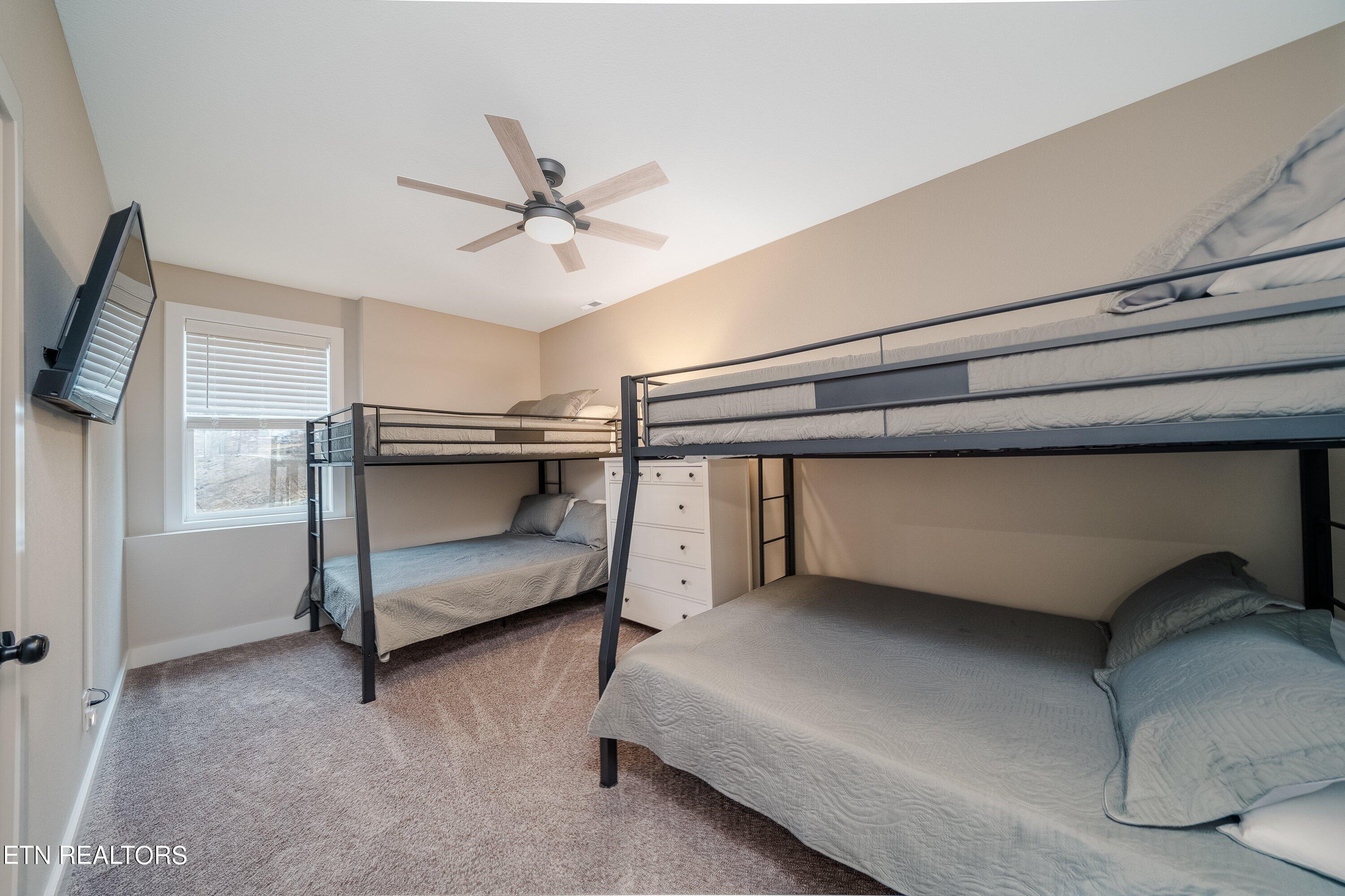 125 Pool Rd, LaFollette