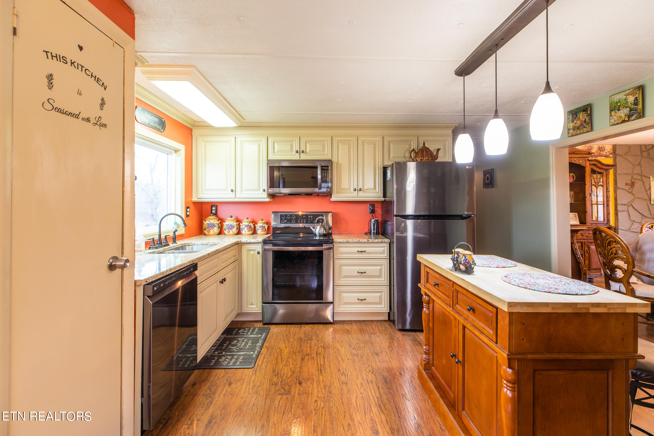 243 Bostic Lane, LaFollette